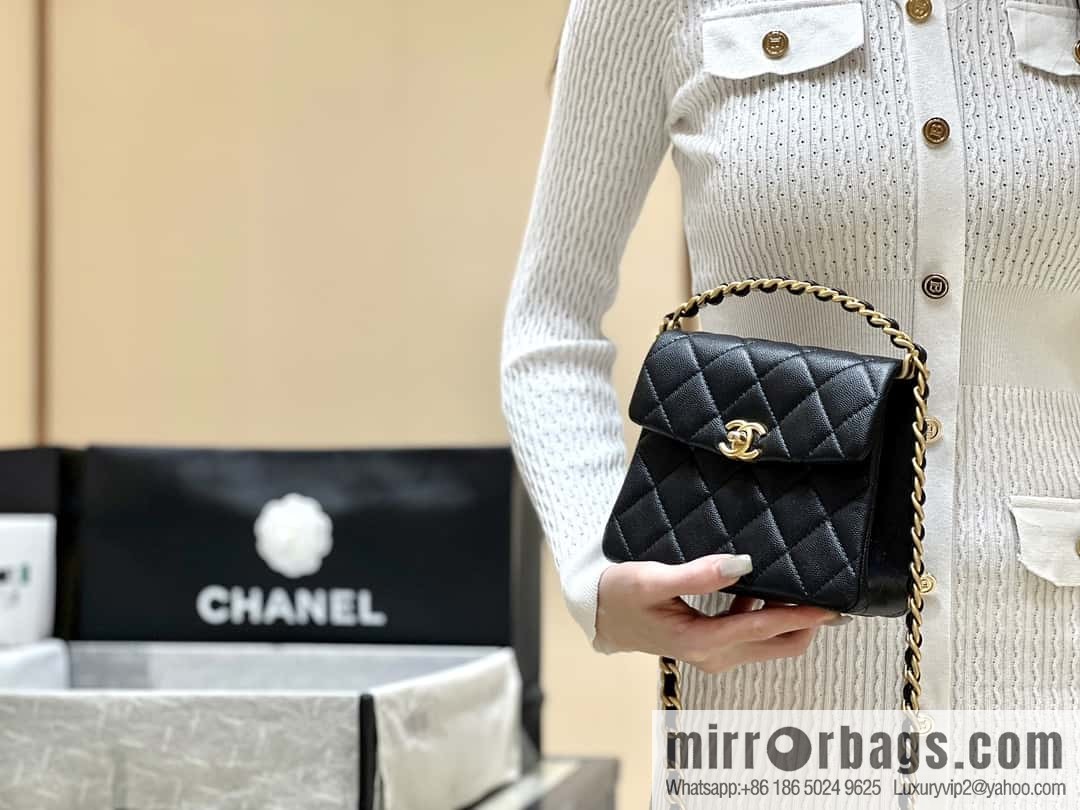 CHANEL 24S Spring/Summer 31 ruecambon AS4472