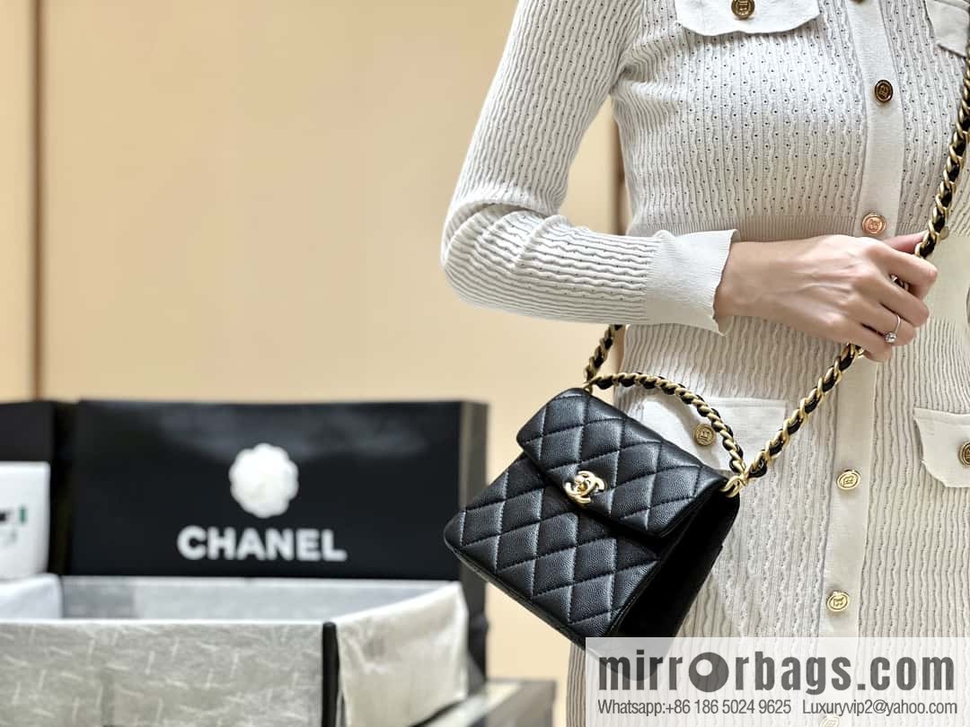 CHANEL 24S Spring/Summer 31 ruecambon AS4472
