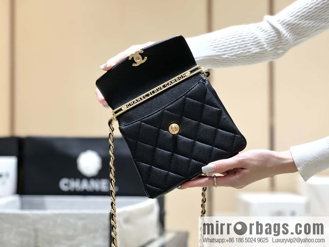 CHANEL 24S Spring/Summer 31 ruecambon AS4472