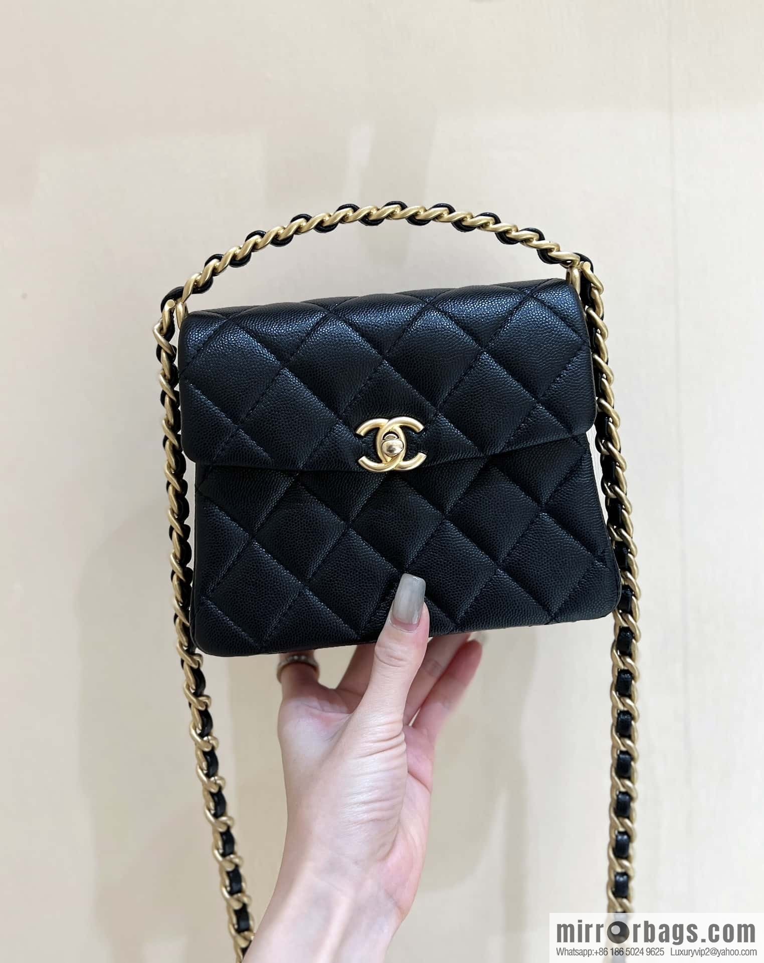 CHANEL 24S Spring/Summer 31 ruecambon AS4472