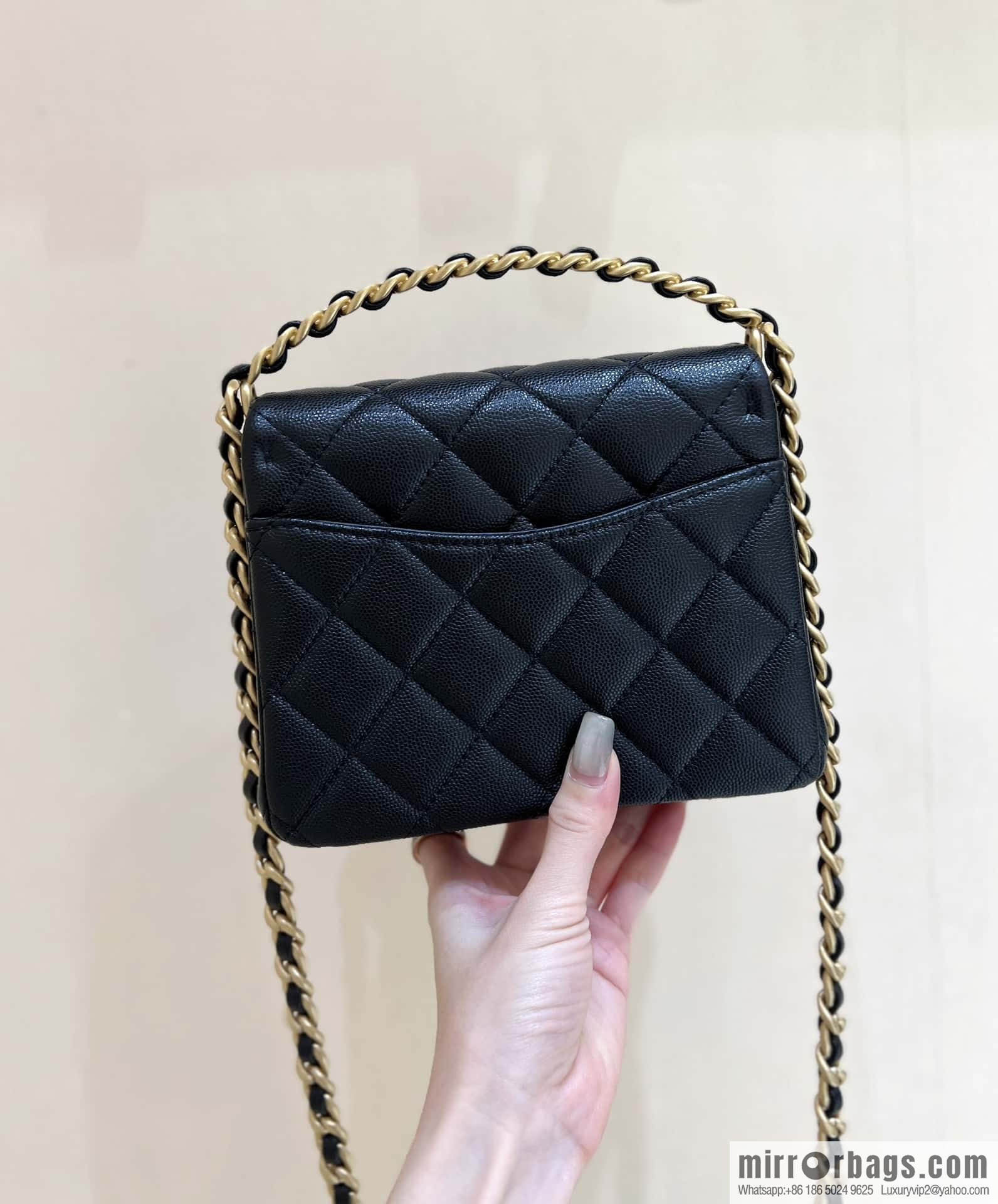 CHANEL 24S Spring/Summer 31 ruecambon AS4472