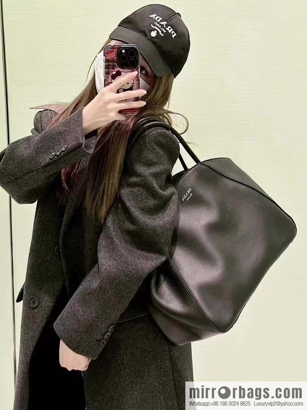 PRADA 🎉 new 🎉 1BG510 tote bag