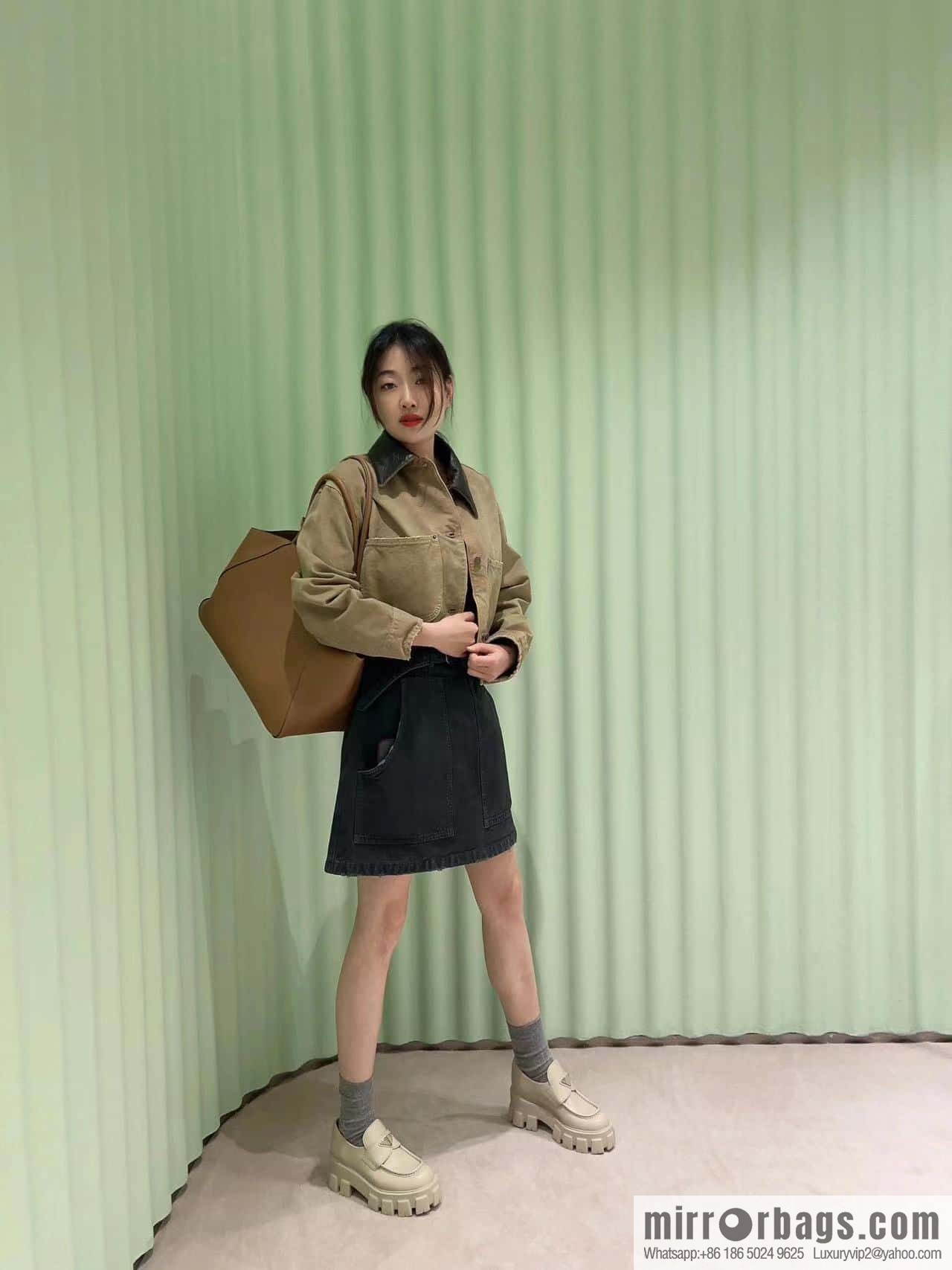 PRADA 🎉 new 🎉 1BG510 tote bag