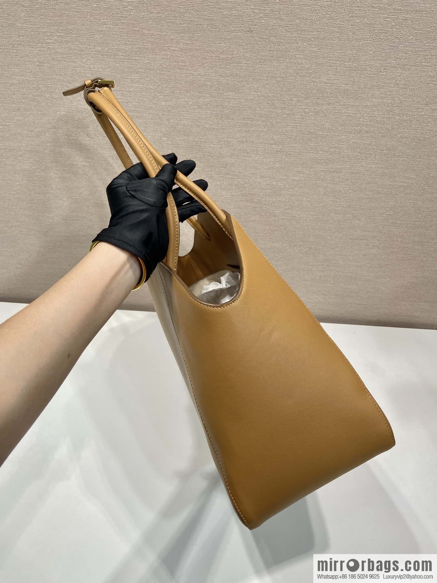 PRADA 🎉 new 🎉 1BG510 tote bag