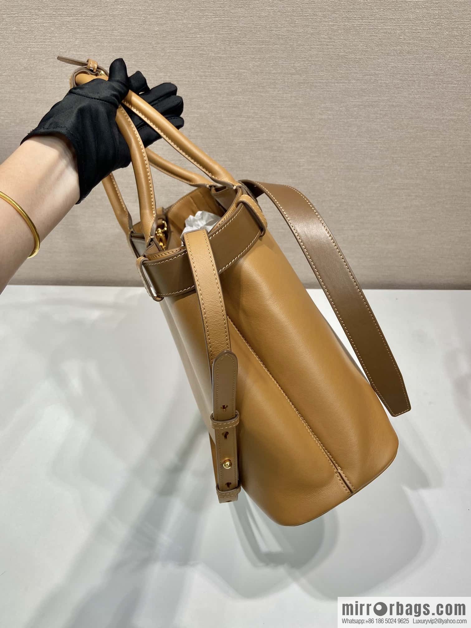 PRADA 🎉 new women's bag 🎉 1BA416 large
