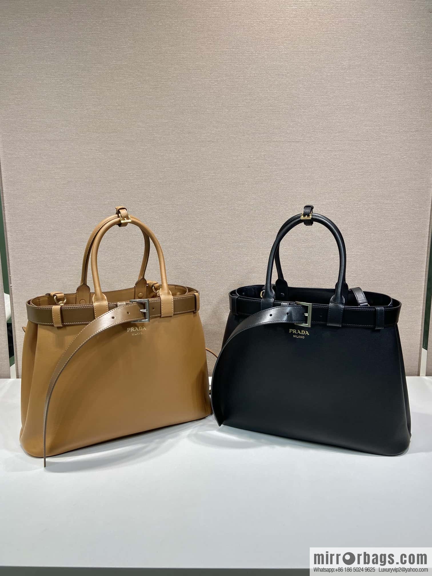 PRADA 🎉 new women's bag 🎉 1BA416 large