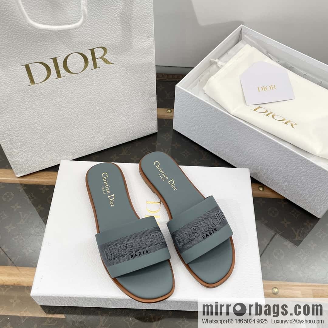 DIOR spring and summer new leather embroidered flat-bottomed slippers series