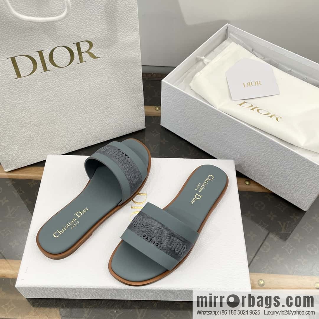 DIOR spring and summer new leather embroidered flat-bottomed slippers series