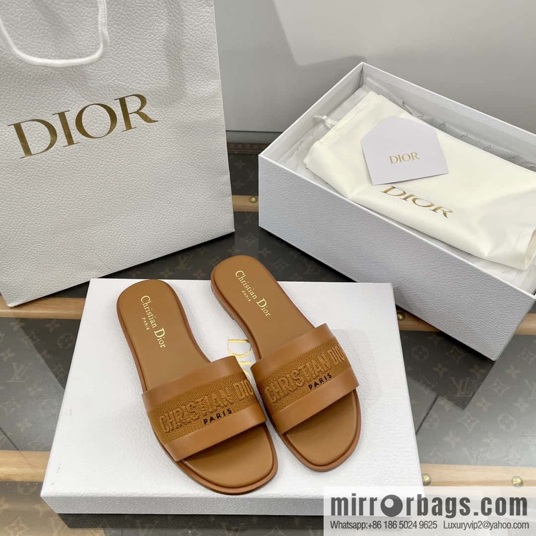 DIOR spring and summer new leather embroidered flat-bottomed slippers series