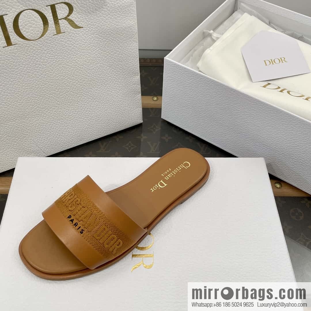 DIOR spring and summer new leather embroidered flat-bottomed slippers series