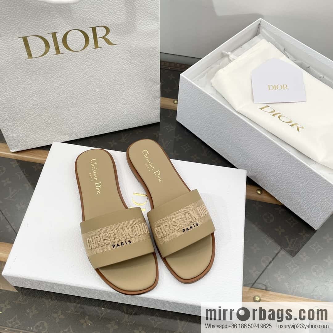 DIOR spring and summer new leather embroidered flat-bottomed slippers series
