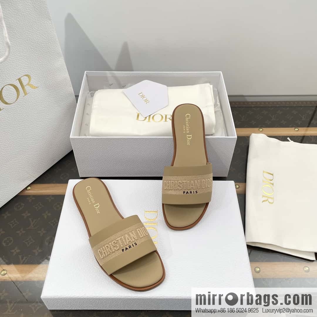 DIOR spring and summer new leather embroidered flat-bottomed slippers series