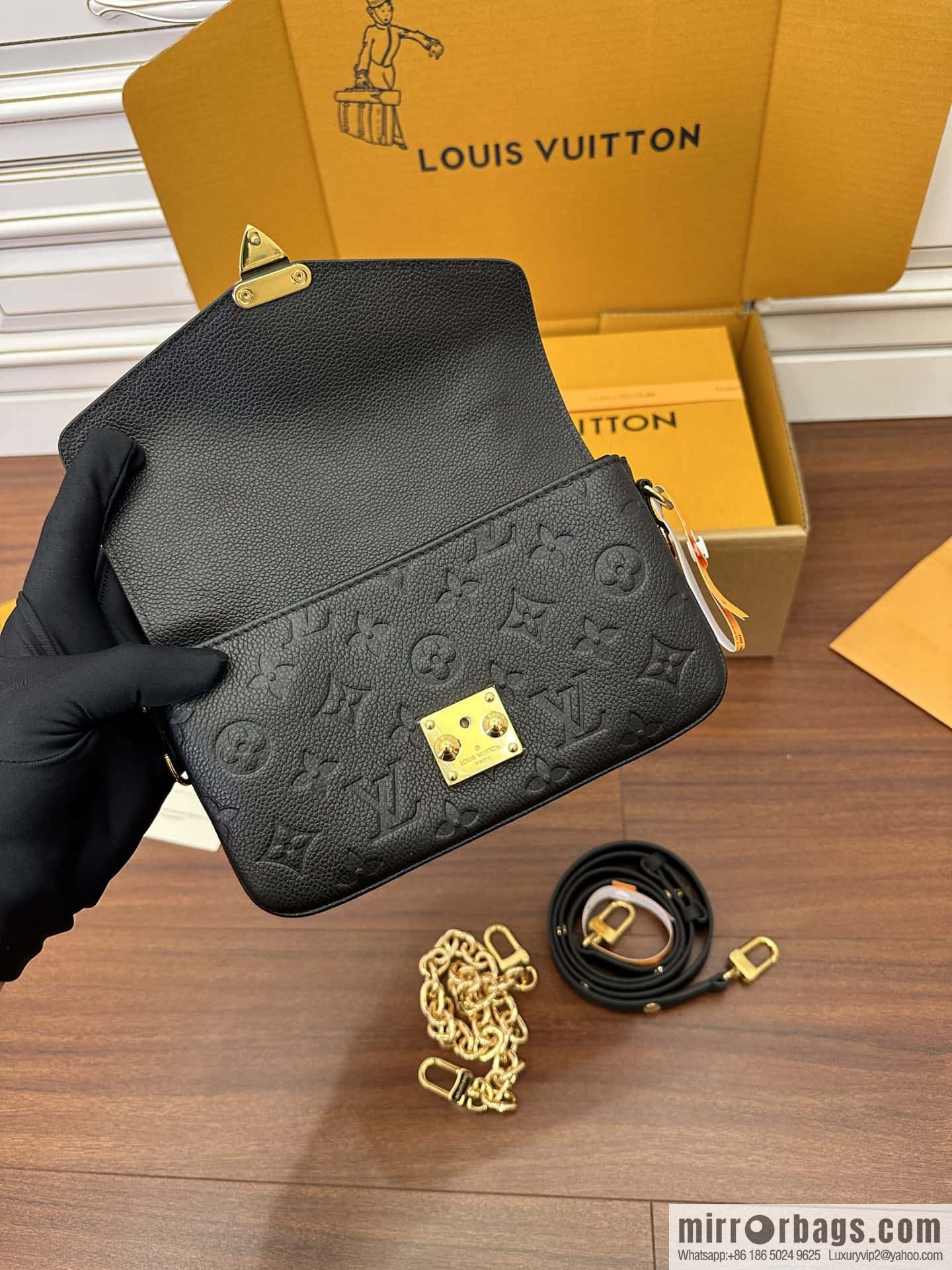 LV M46595 POCHETTE MÉTIS EAST WEST handbag