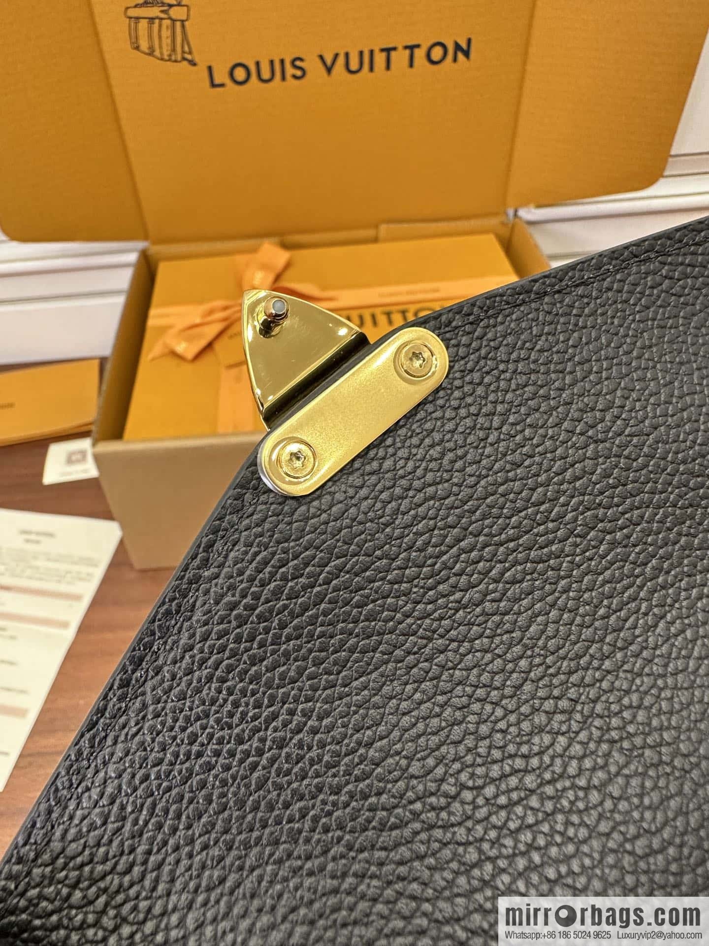 LV M46595 POCHETTE MÉTIS EAST WEST handbag