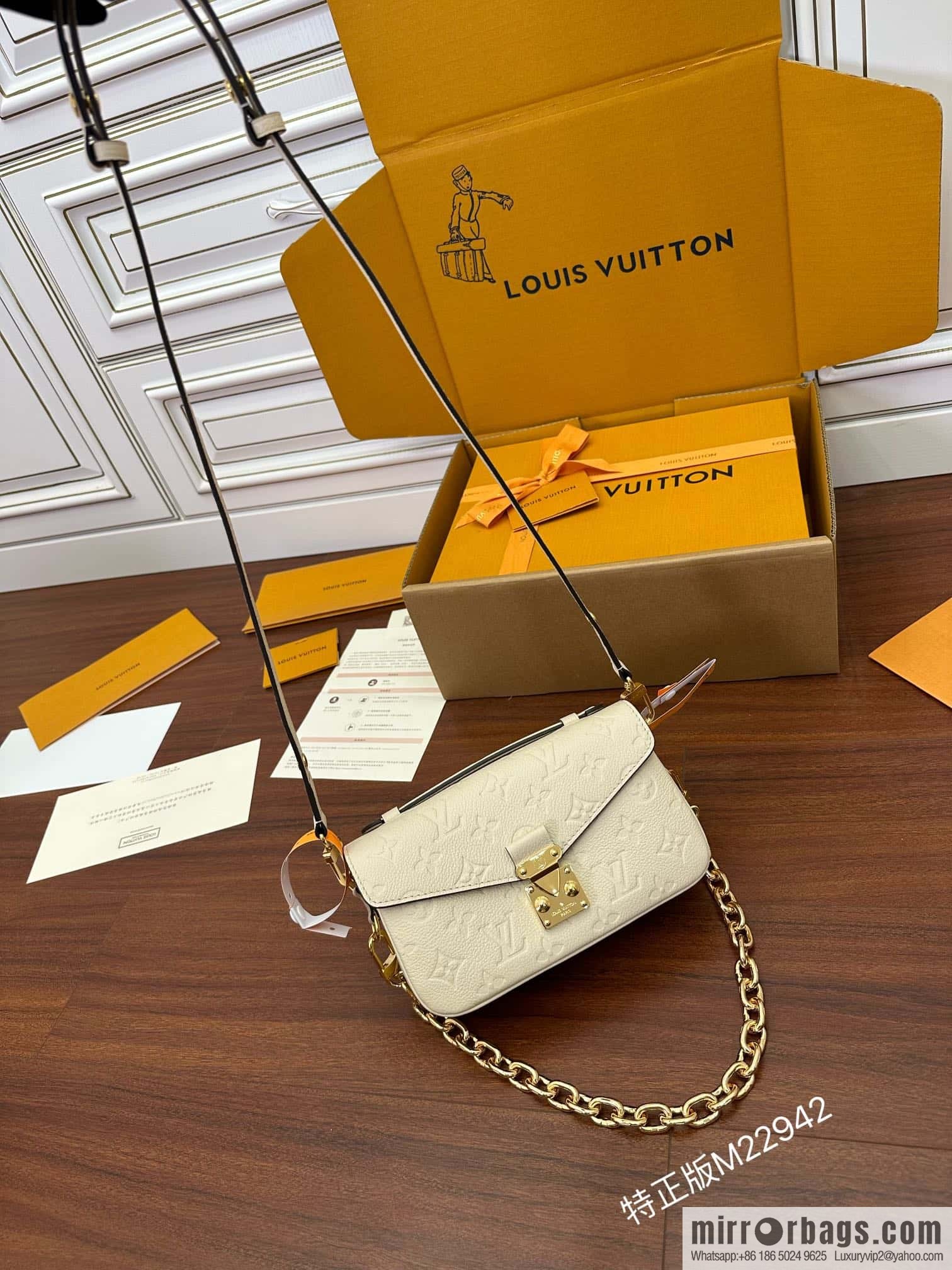 LV M22942 POCHETTE MÉTIS EAST WEST handbag