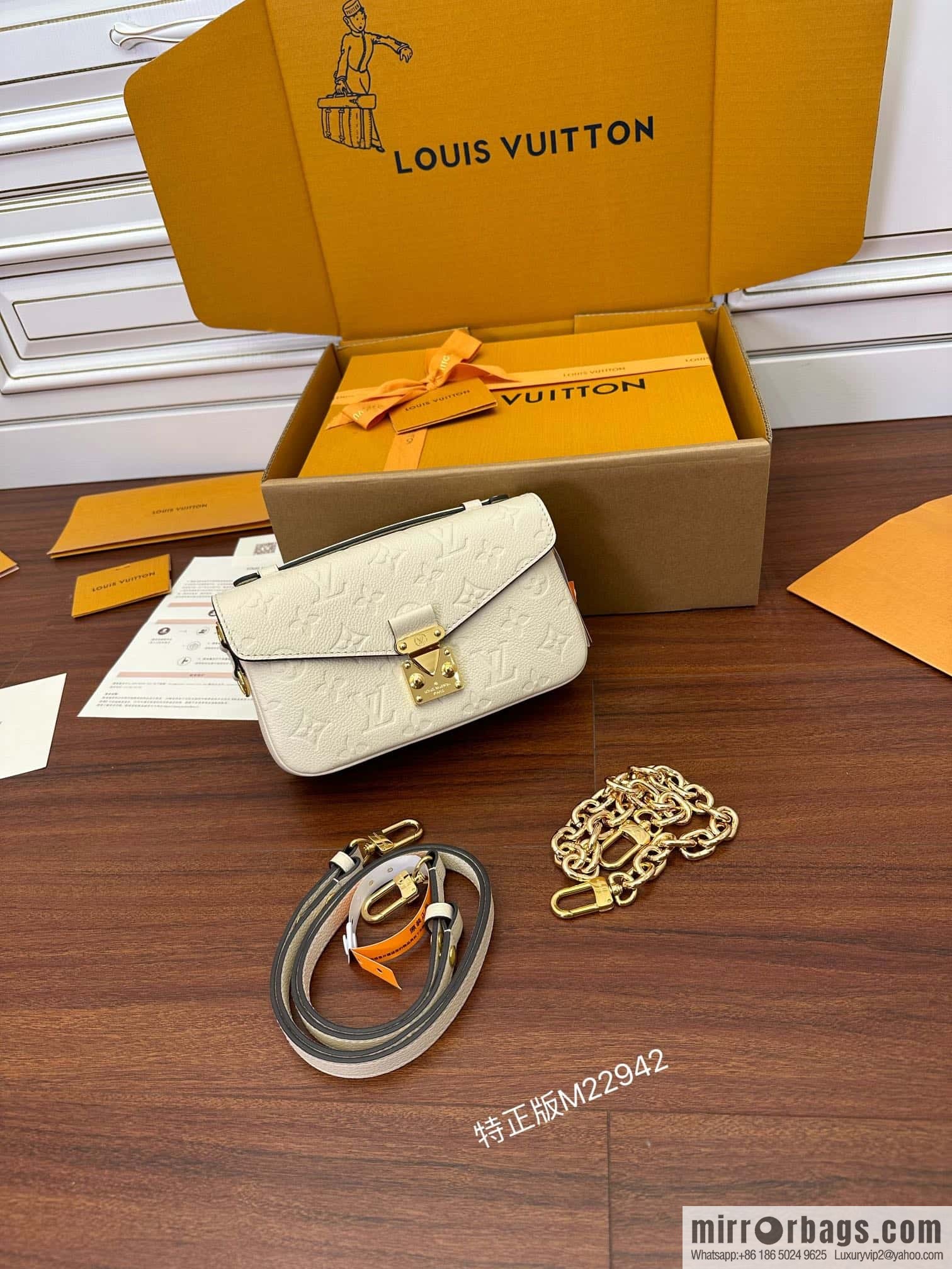 LV M22942 POCHETTE MÉTIS EAST WEST handbag