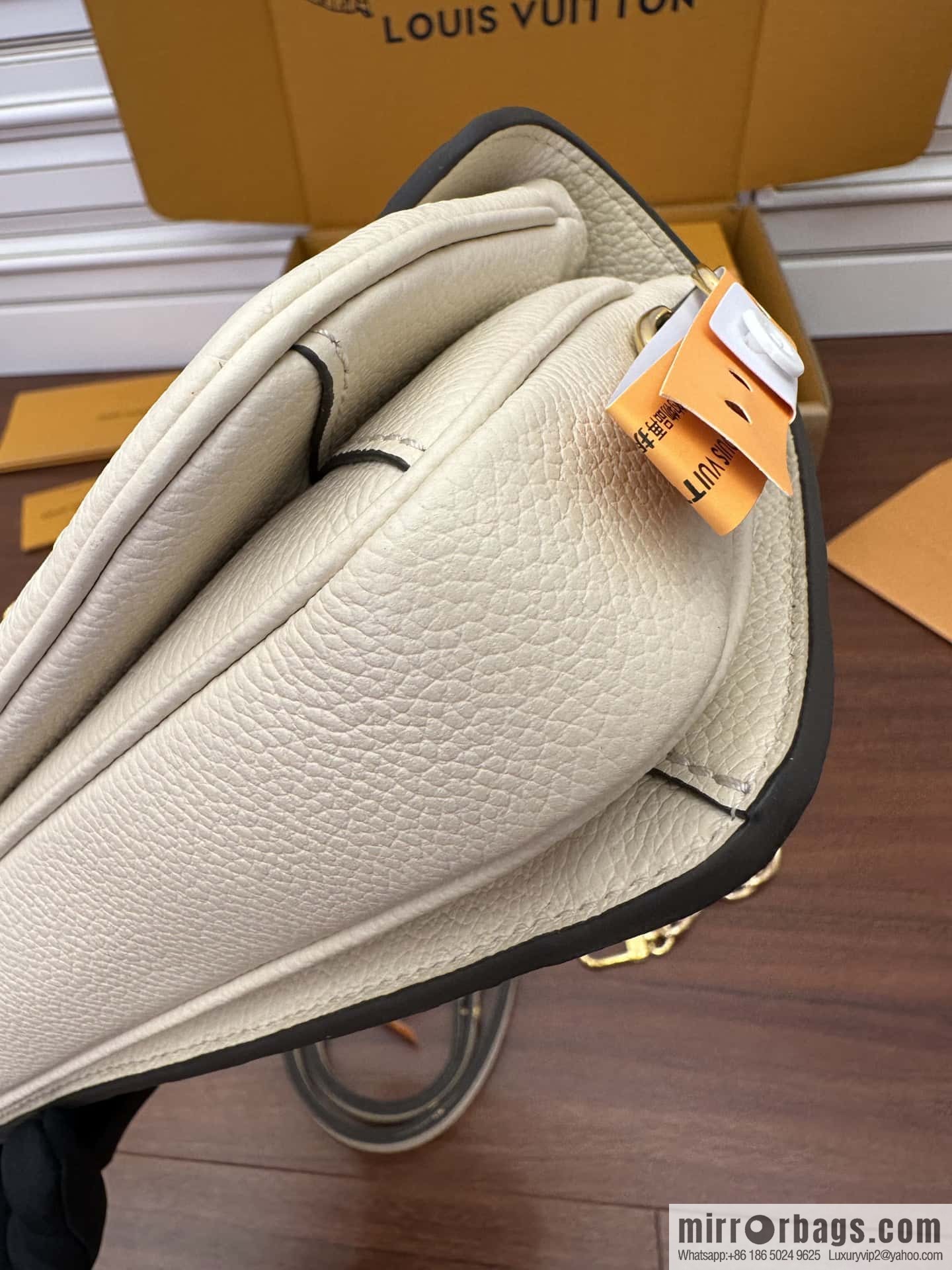 LV M22942 POCHETTE MÉTIS EAST WEST handbag