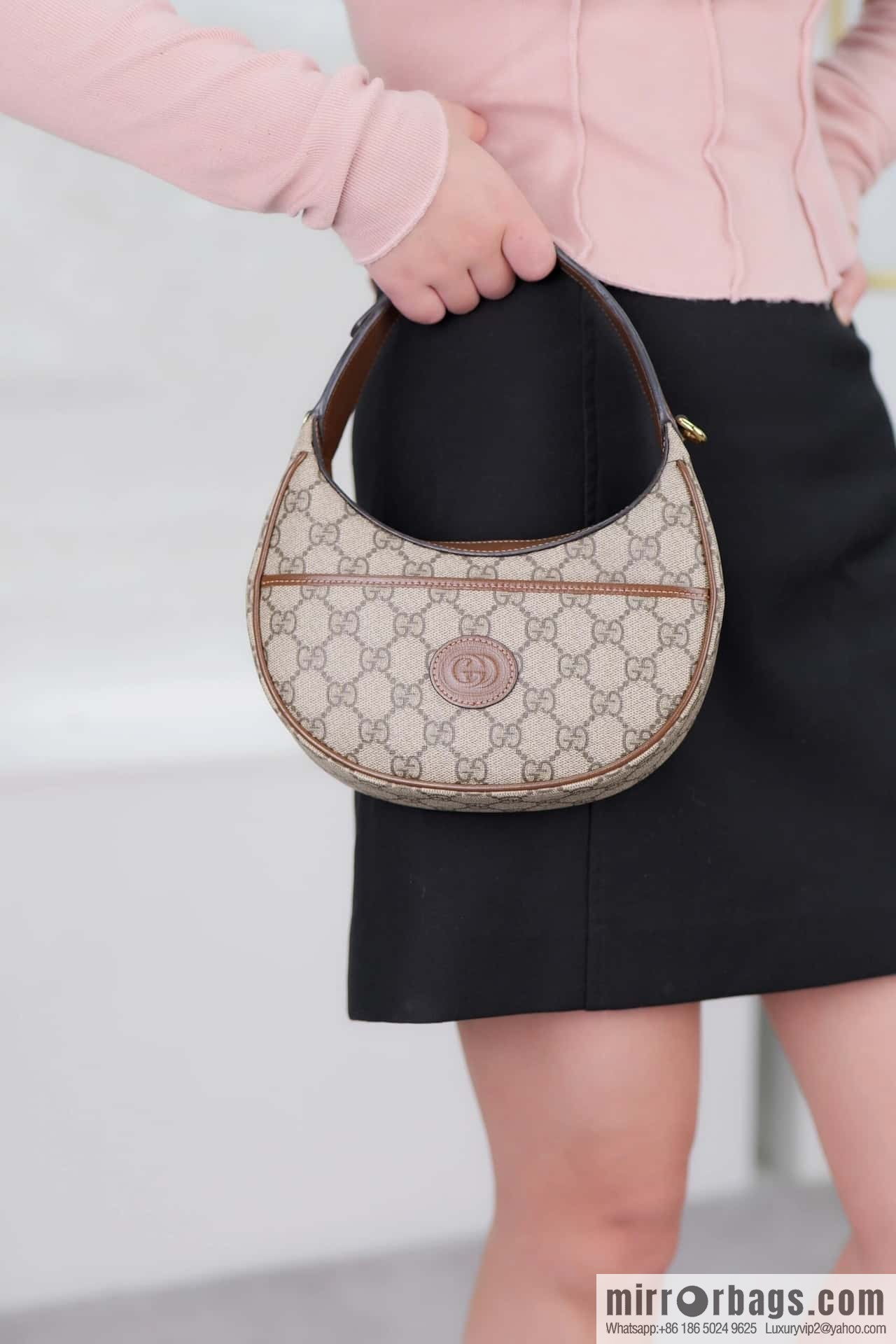 Gucci Ophidia crescent bag 726843