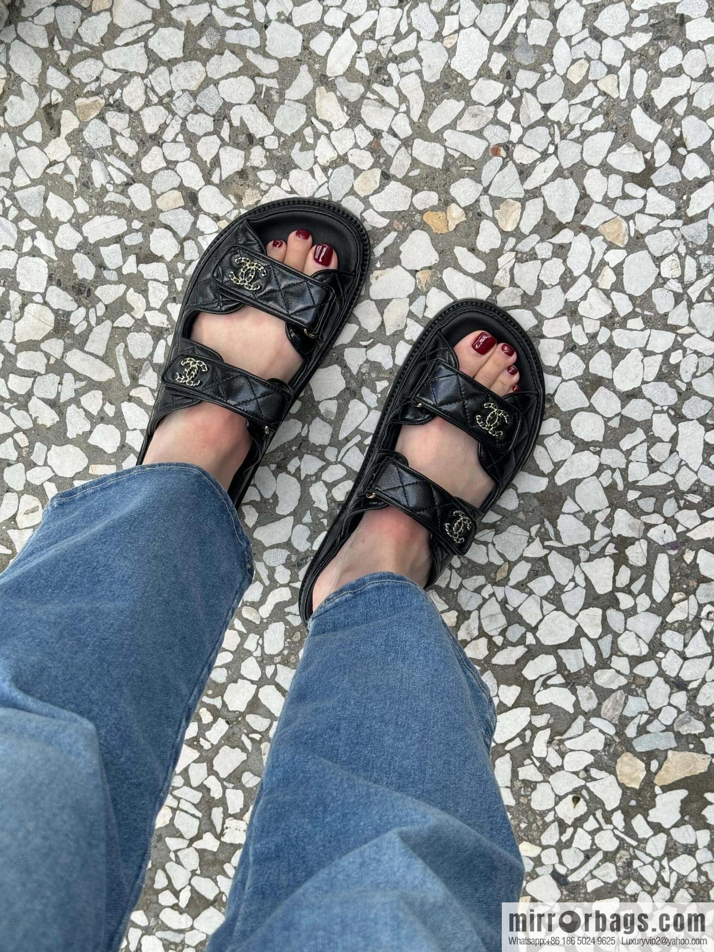 CHANEL Xiaoxiang The latest Velcro, slippers