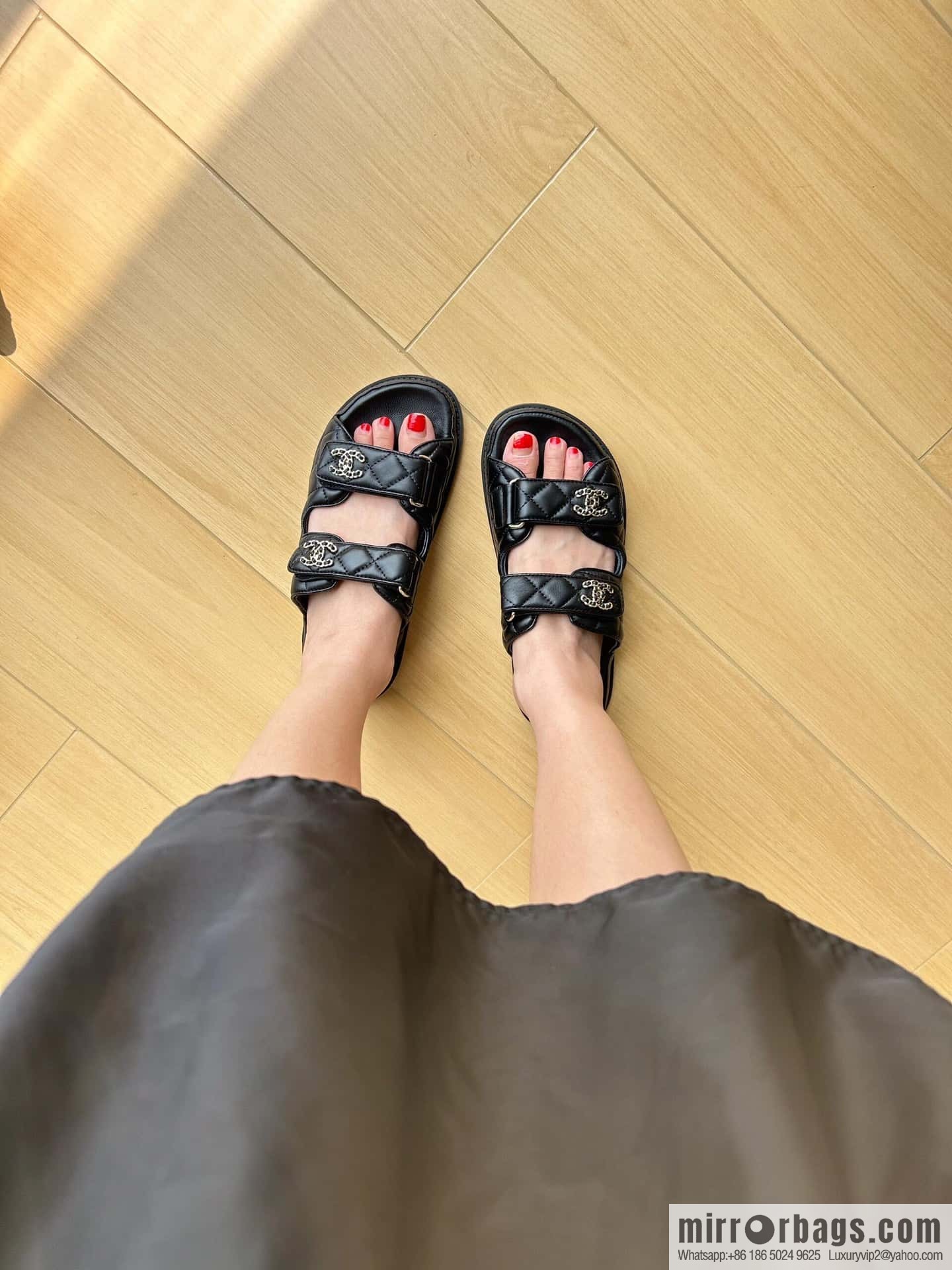 CHANEL Xiaoxiang The latest Velcro, slippers