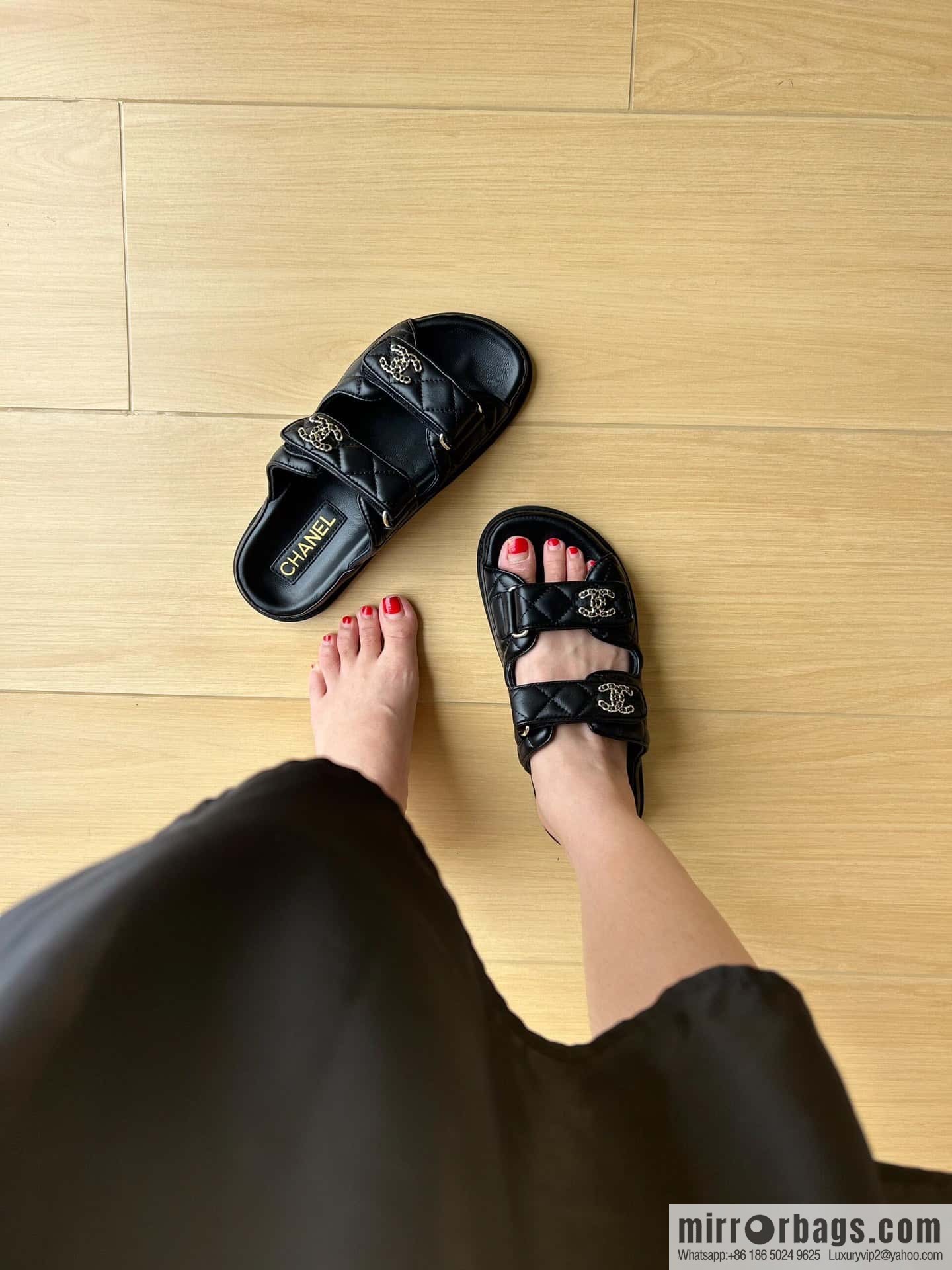 CHANEL Xiaoxiang The latest Velcro, slippers