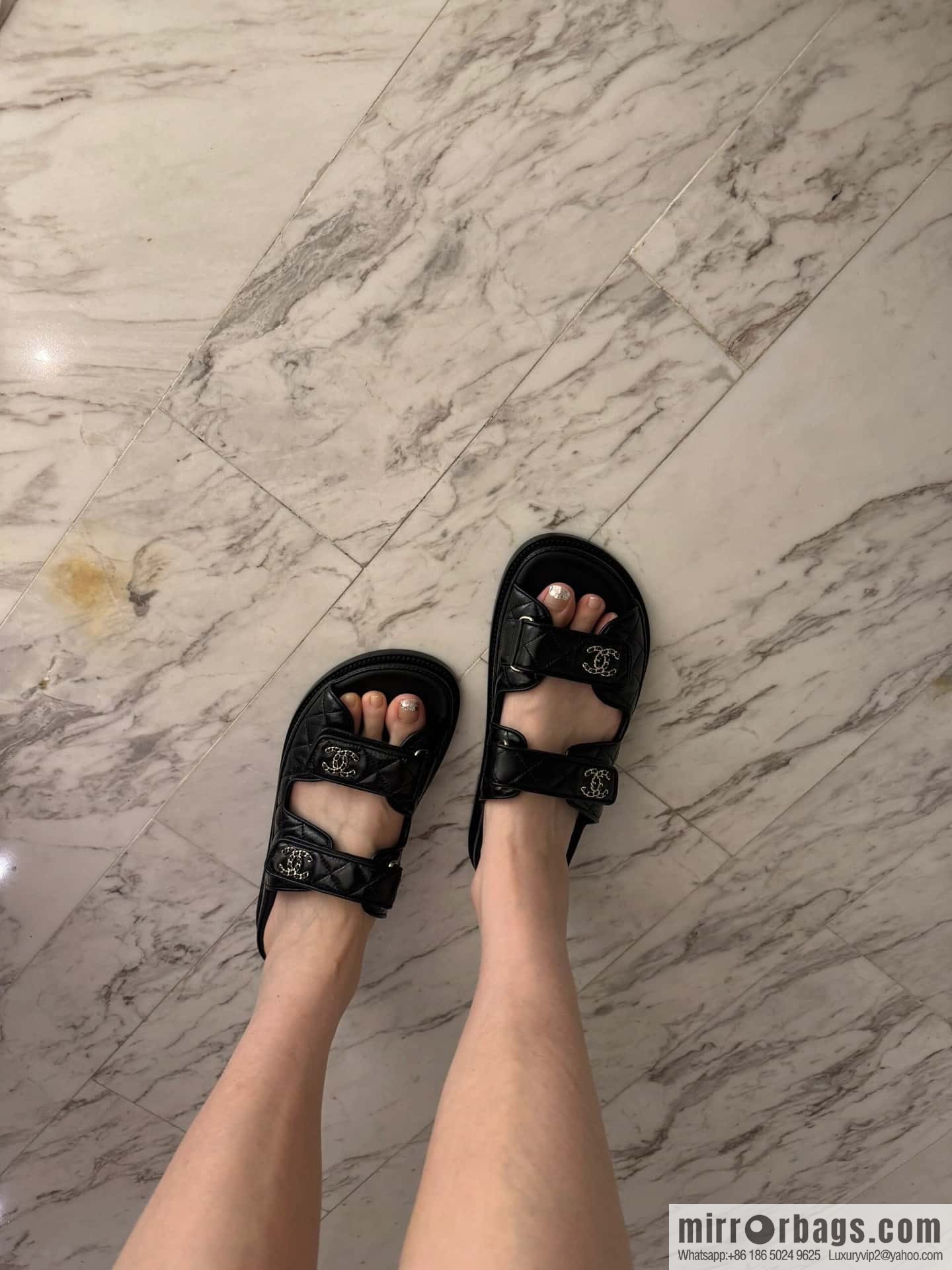 CHANEL Xiaoxiang The latest Velcro, slippers