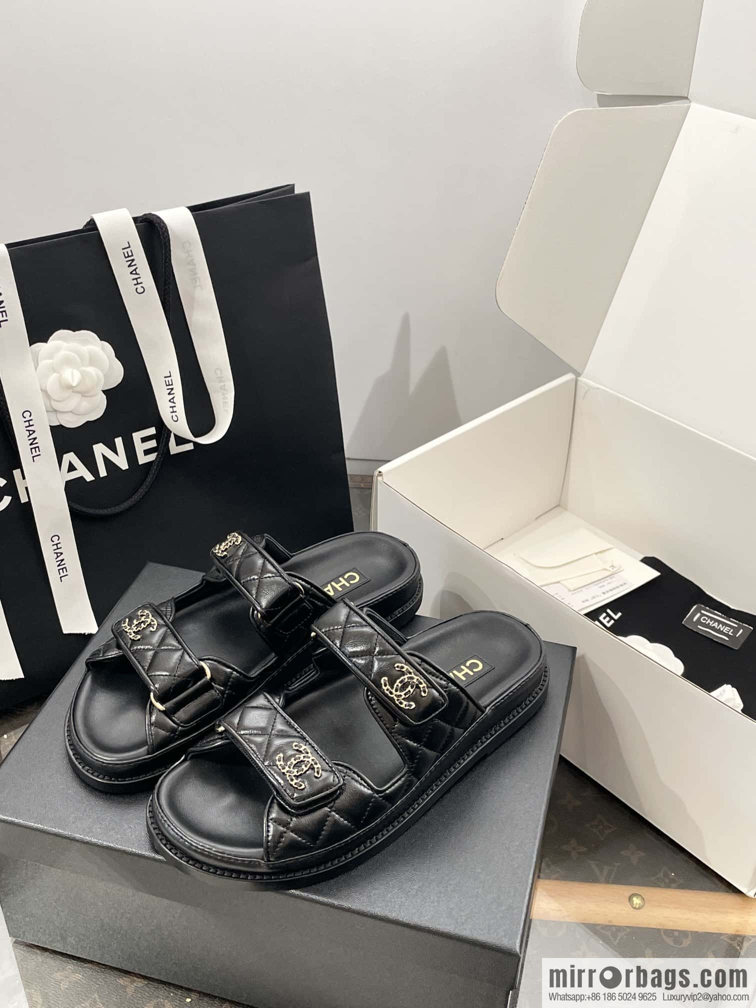 CHANEL Xiaoxiang The latest Velcro, slippers