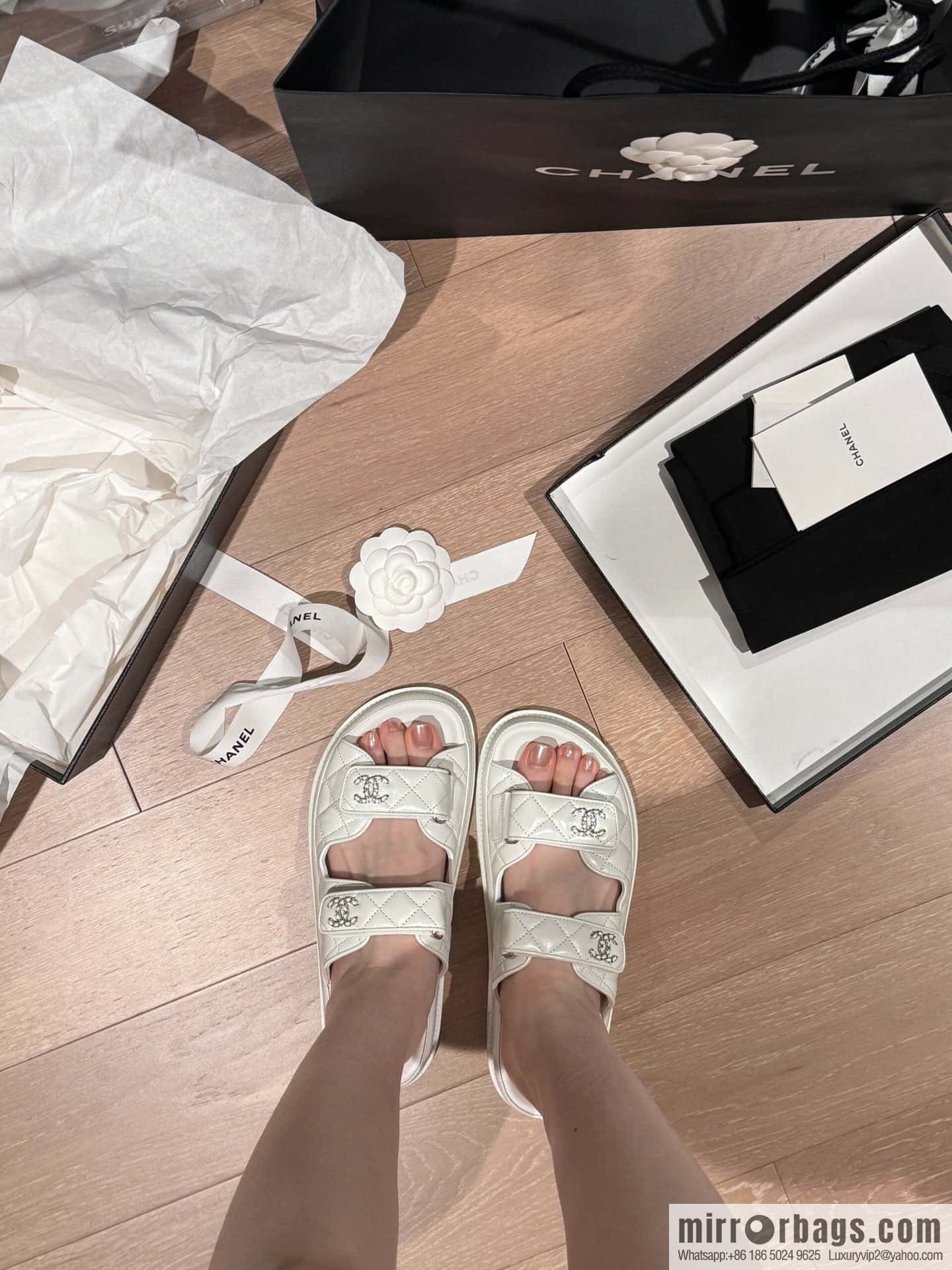 CHANEL Xiaoxiang The latest Velcro, slippers