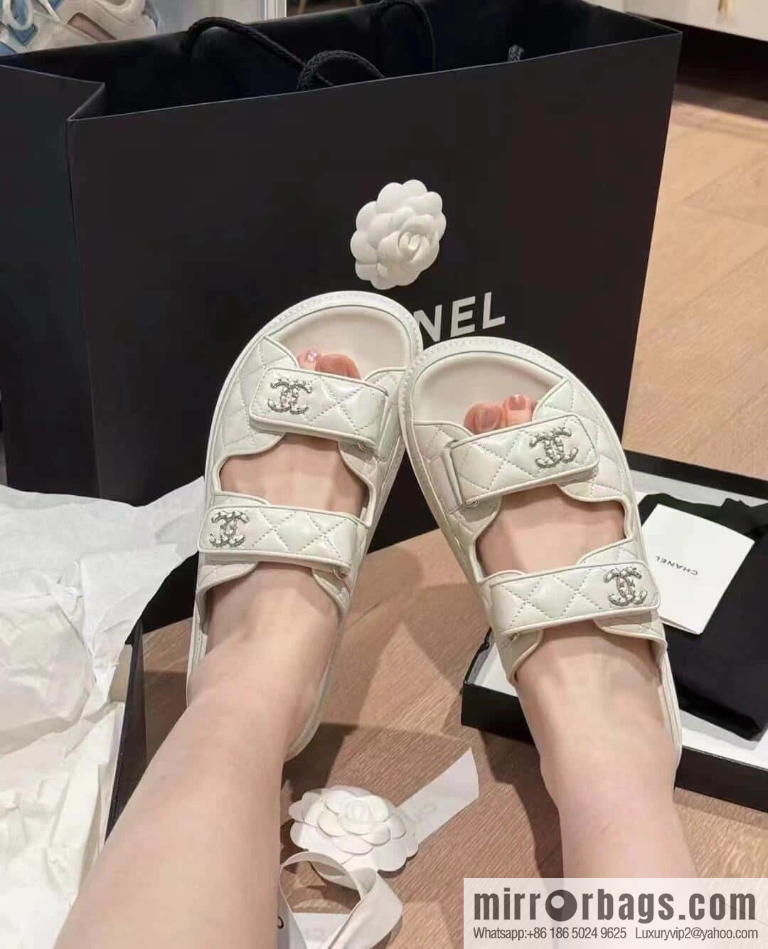 CHANEL Xiaoxiang The latest Velcro, slippers