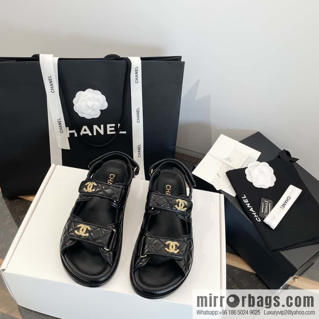 CHANEL Xiaoxiang The latest double Gold buckle, Velcro beach model