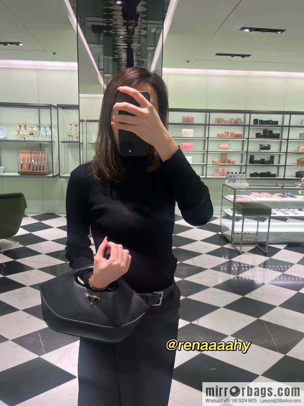 PRADA 🎉 new dumpling bag 🎉 1BA421 black
