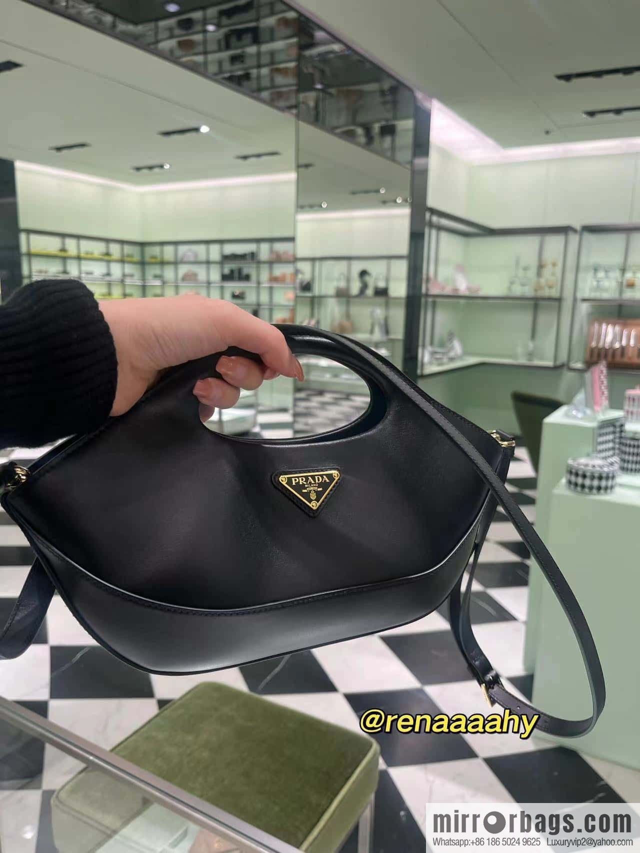PRADA 🎉 new dumpling bag 🎉 1BA421 black