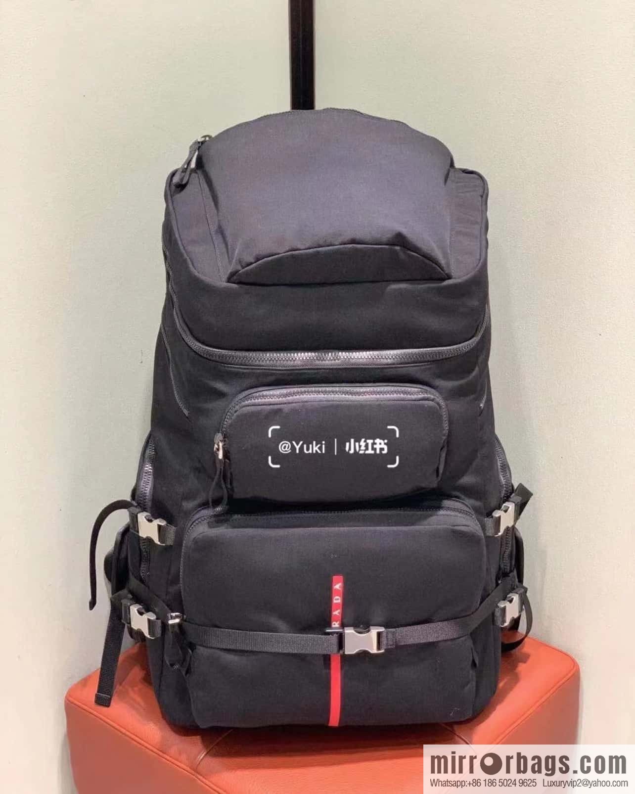 PRADA 🎉 new mountaineering bag 🎉 2VZ086 new product