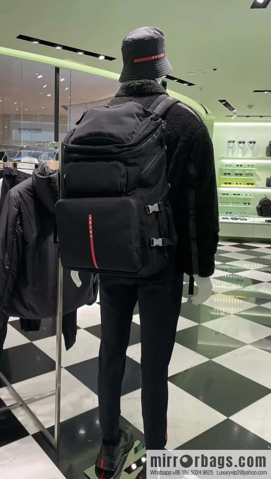 PRADA 🎉 new mountaineering bag 🎉 2VZ086 new product