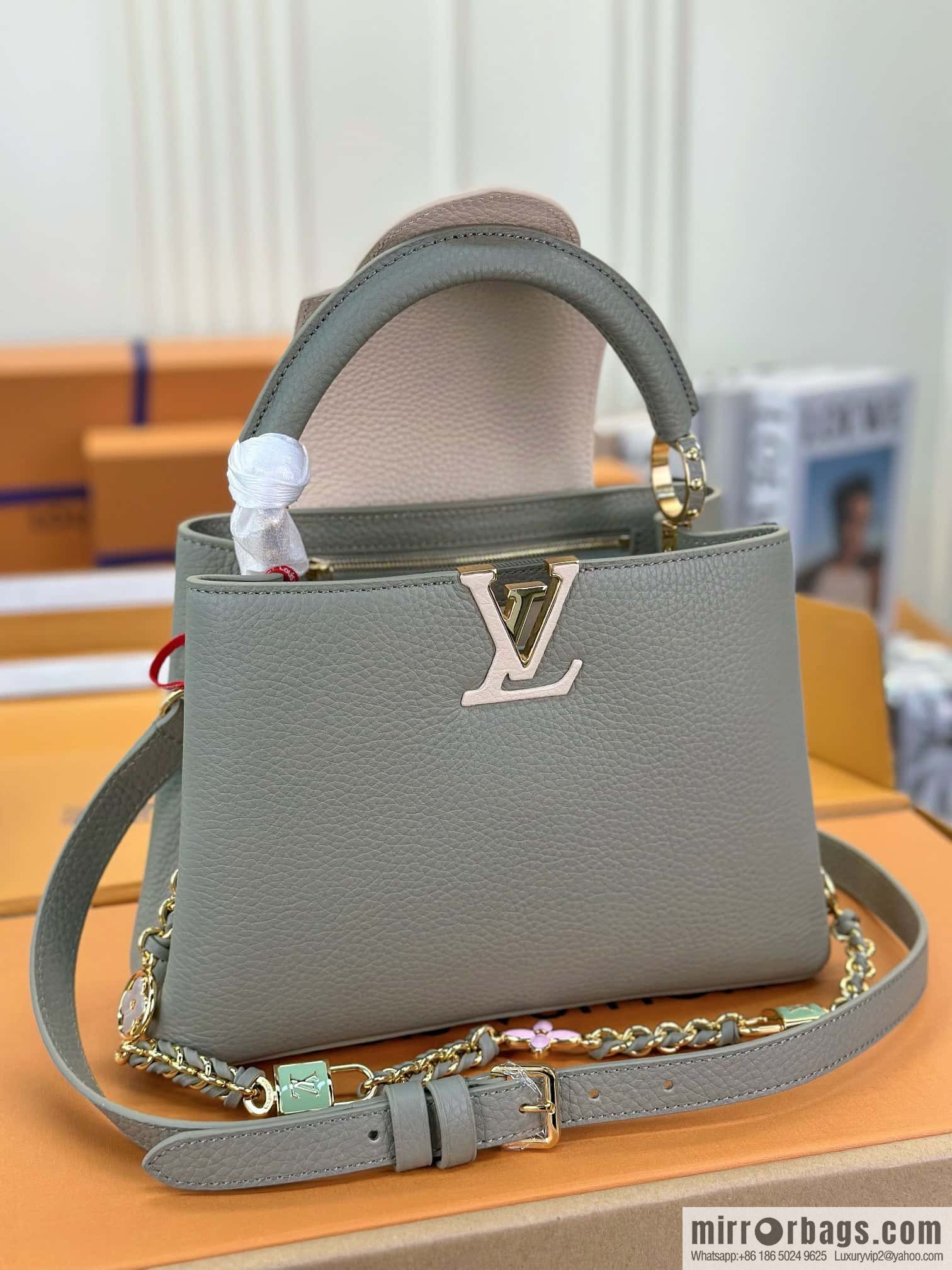 LV M24471 CAPUCINES BB handbag