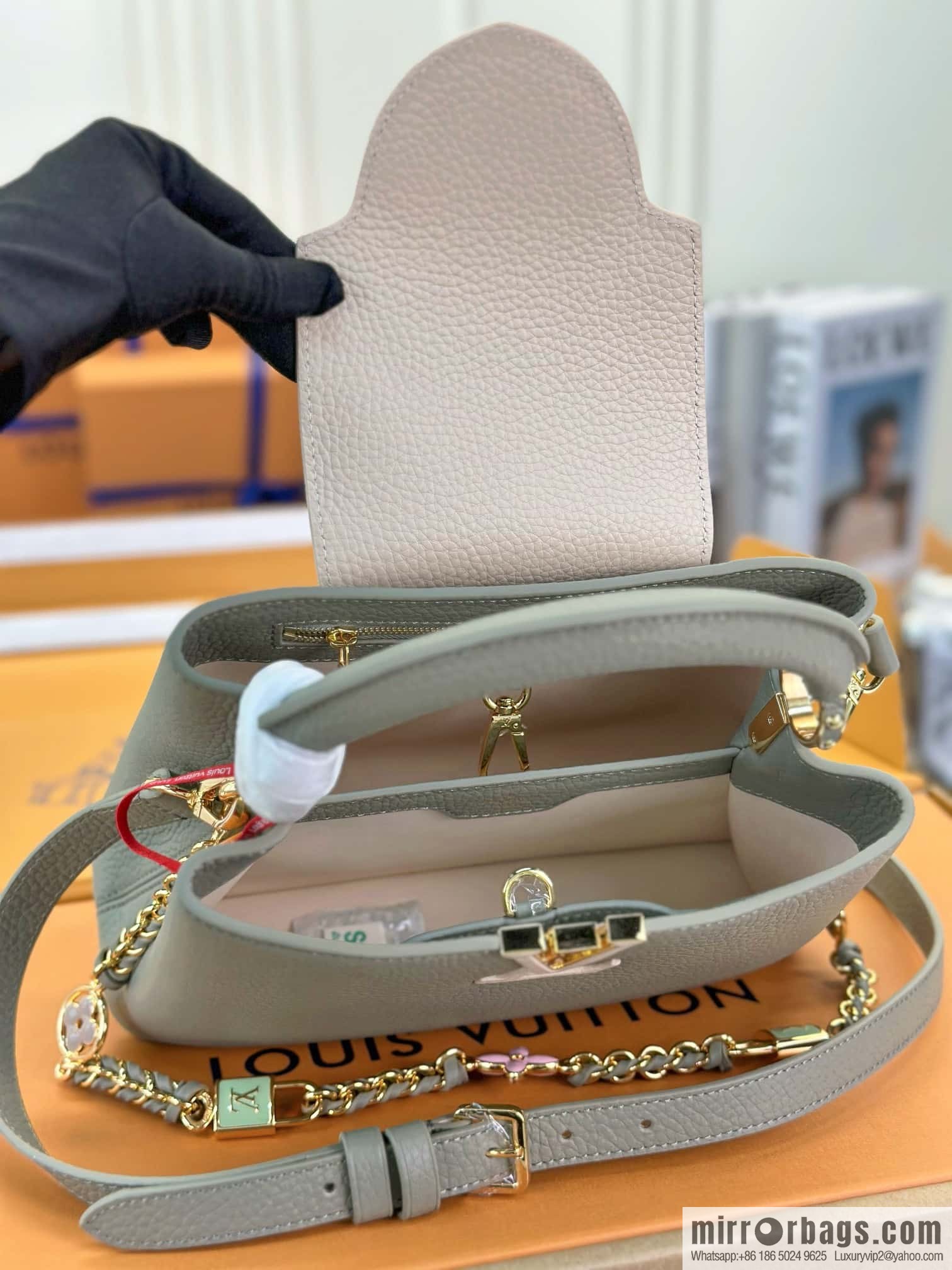 LV M24471 CAPUCINES BB handbag