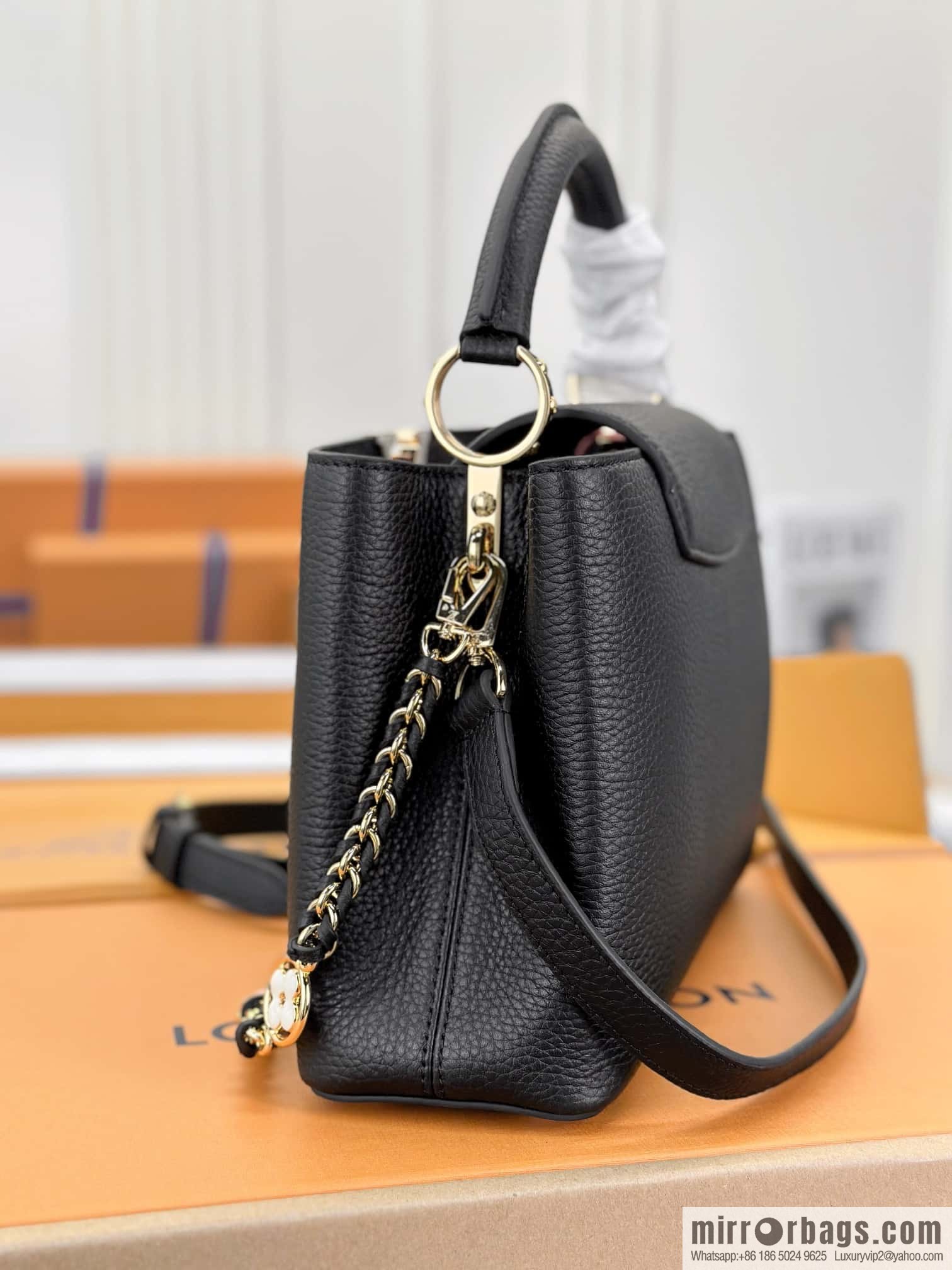 LV M23950 CAPUCINES BB handbag