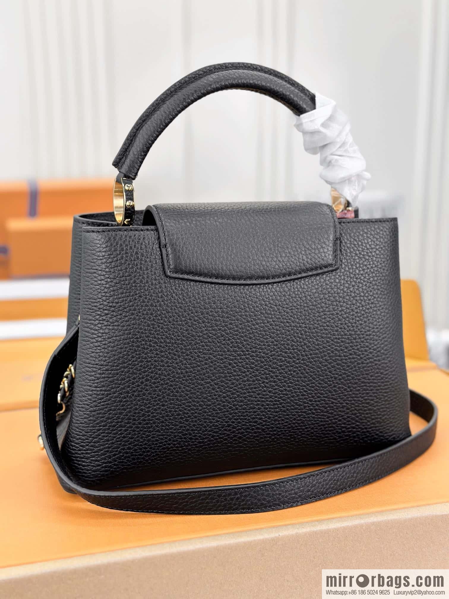 LV M23950 CAPUCINES BB handbag