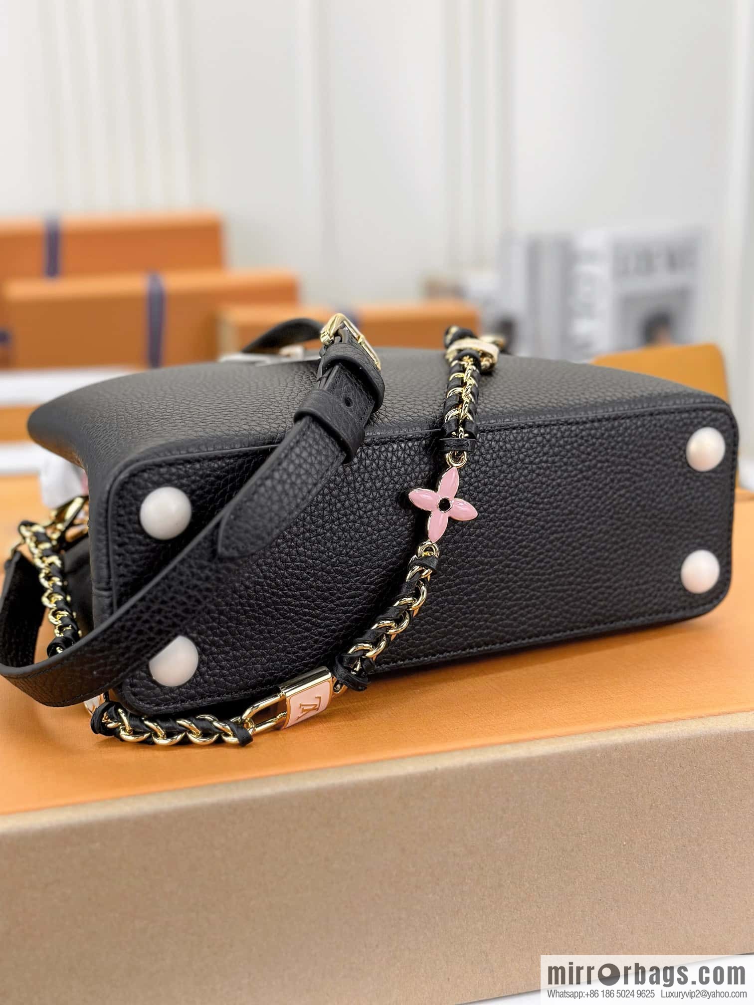 LV M23950 CAPUCINES BB handbag