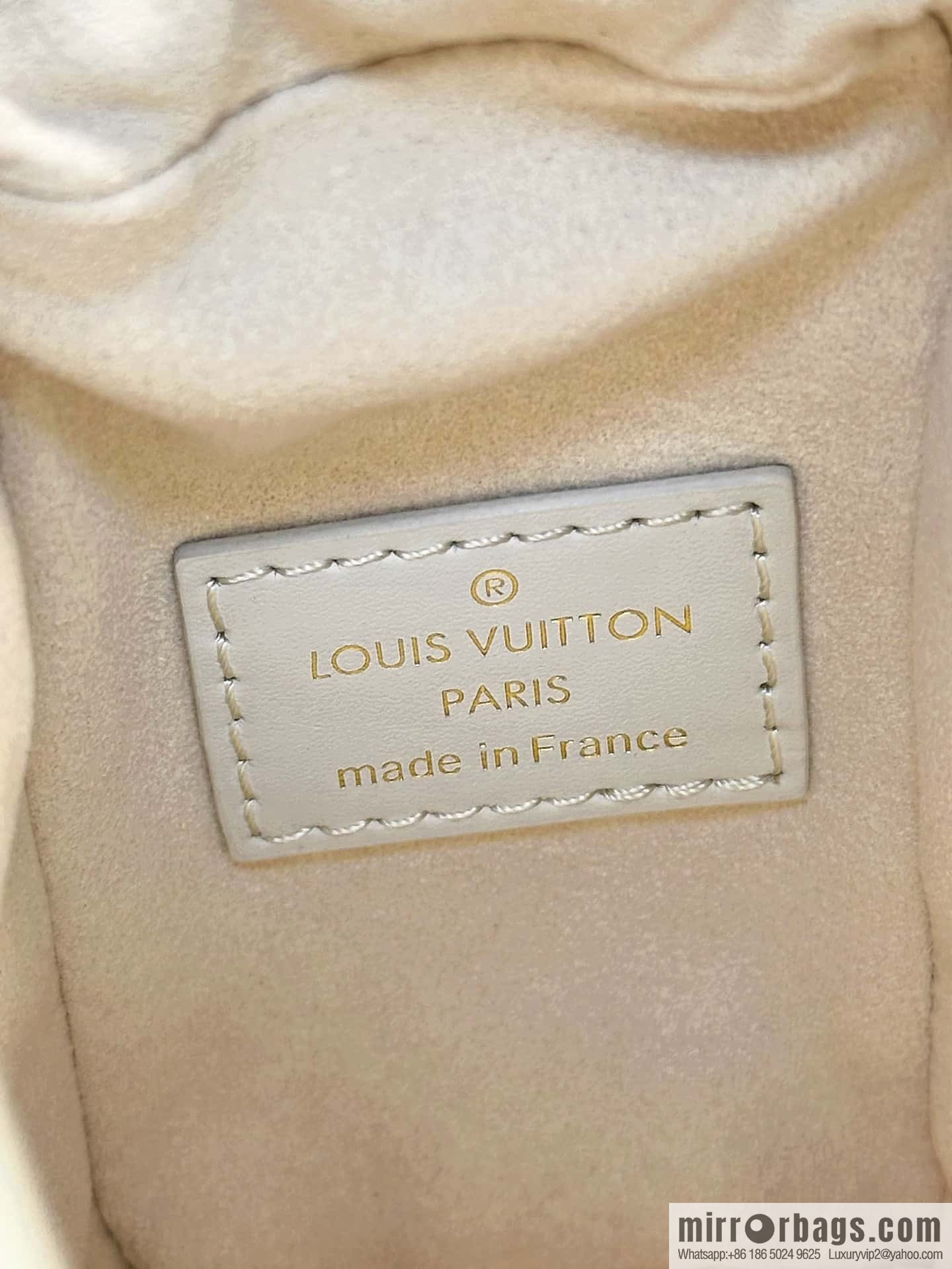LV M23915 SIDE TRUNK small handbag