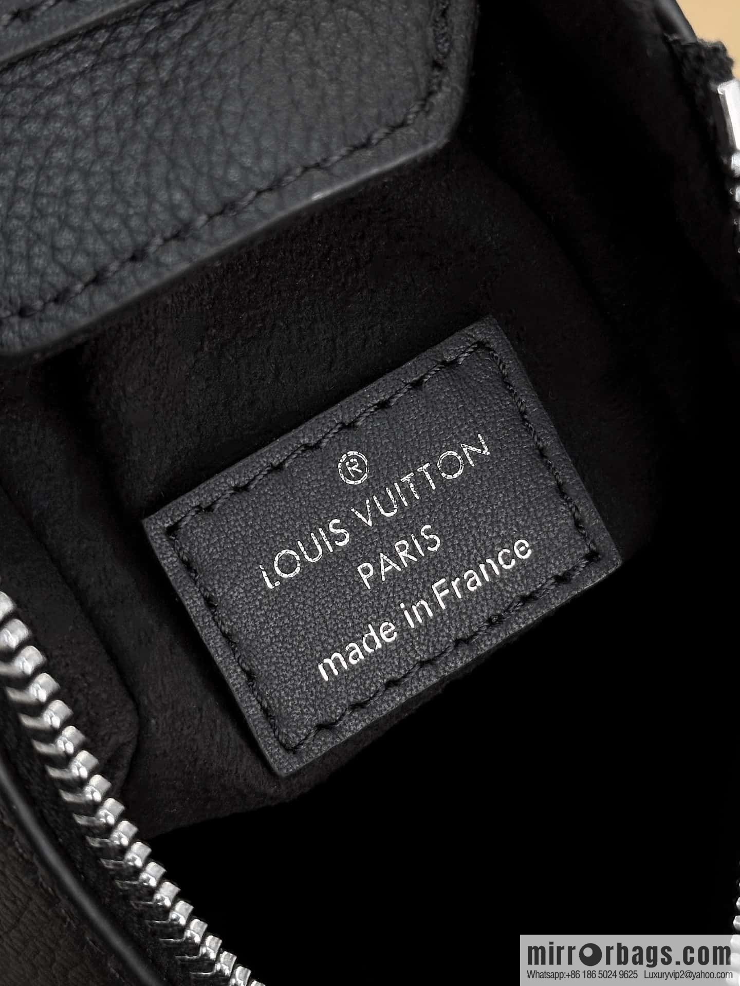 LV M25160 SIDE TRUNK medium handbag