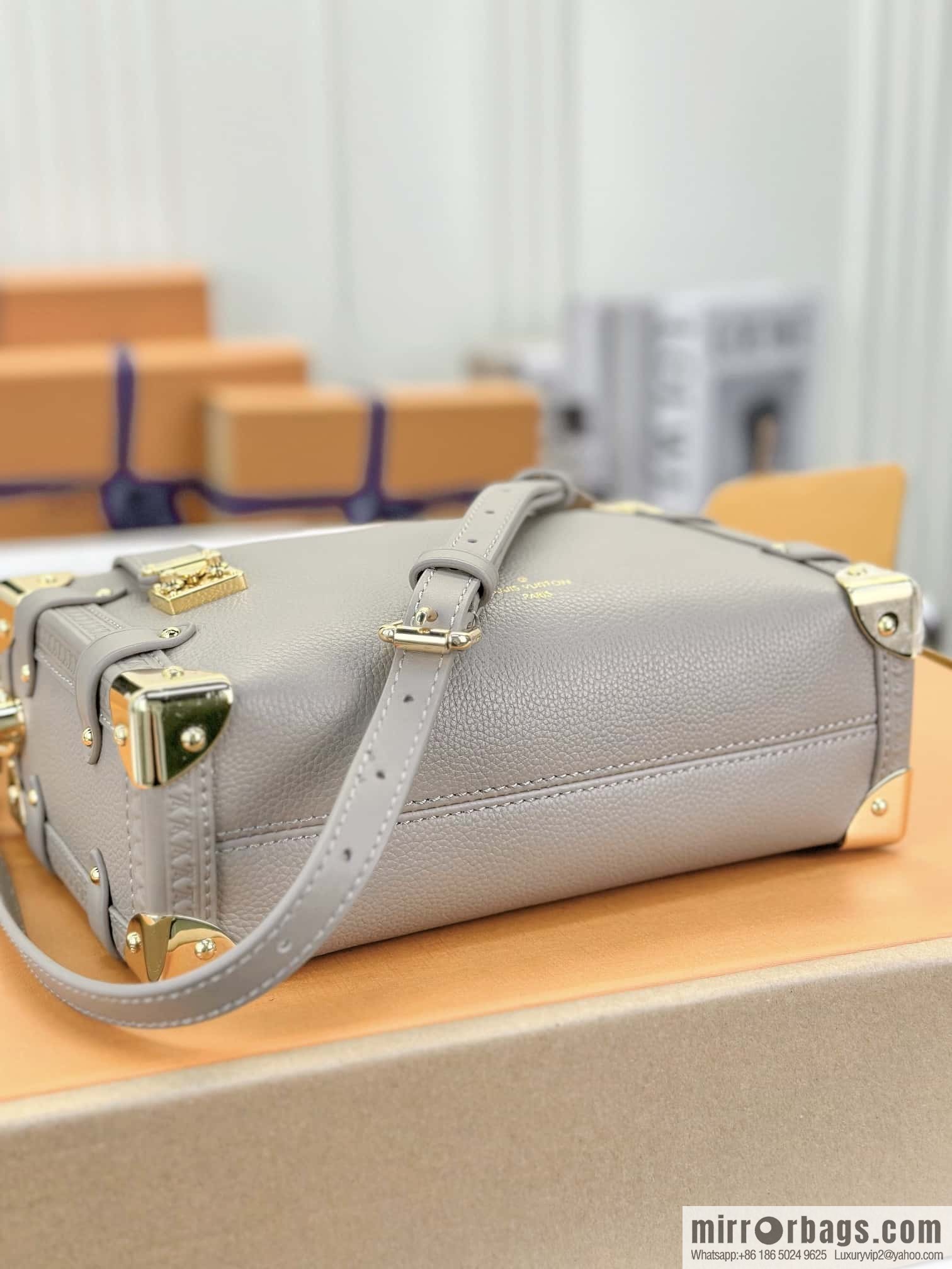 LV M25072 SIDE TRUNK M BAG