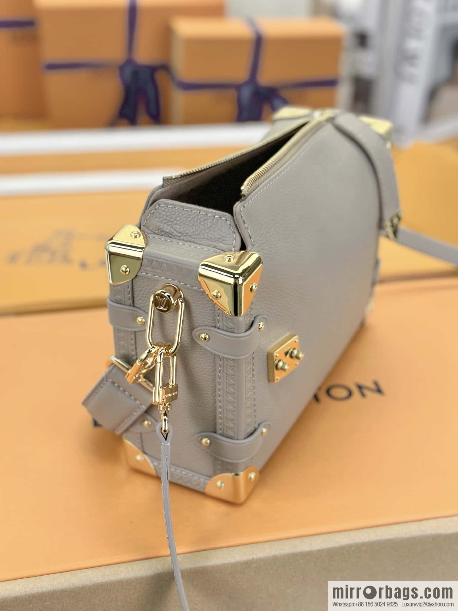 LV M25072 SIDE TRUNK M BAG