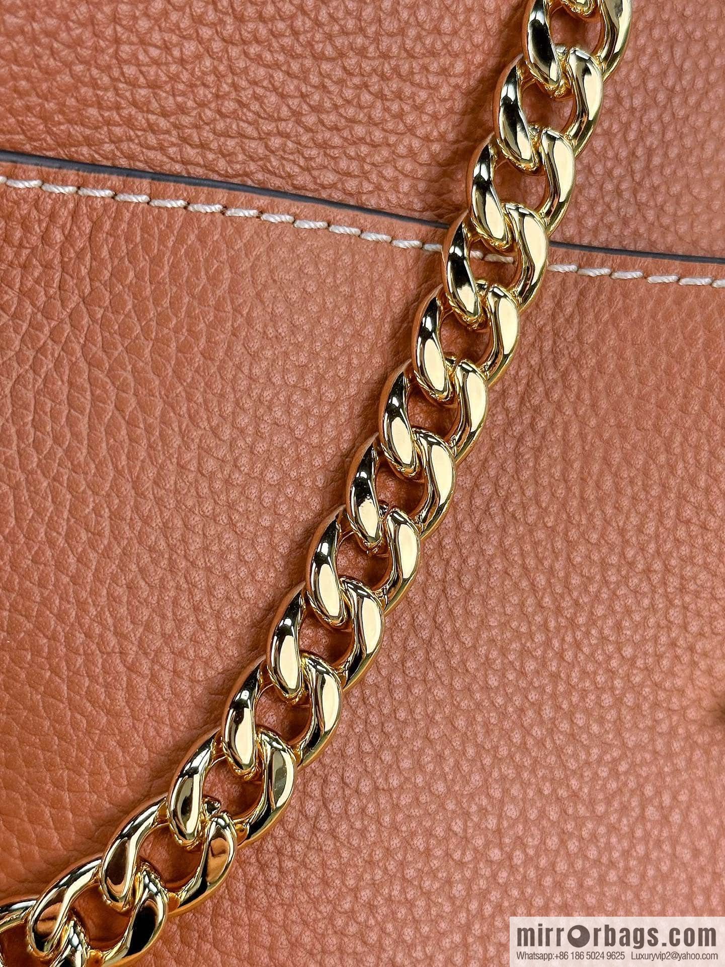 LV M24165 Lock and Walk