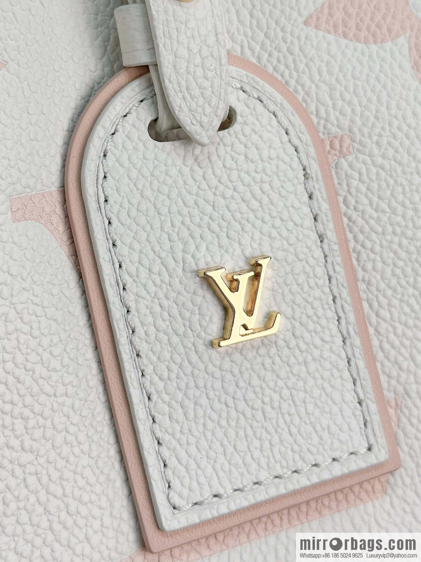 LV M24141 CARRYALL Small handbag