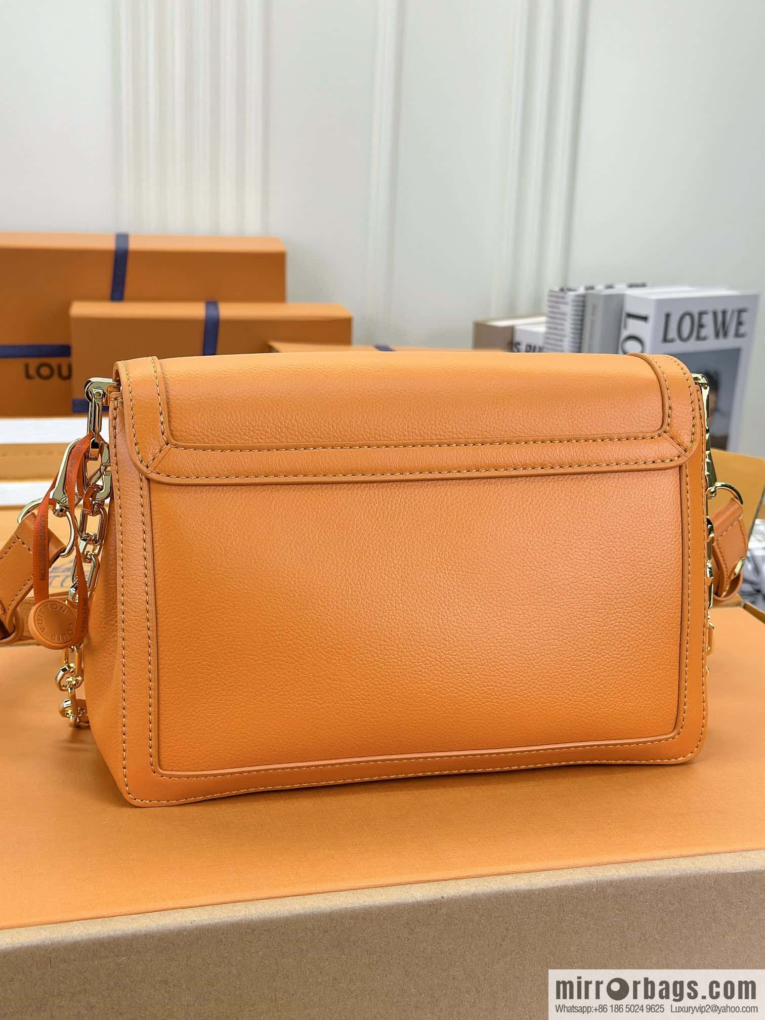 LV M25048 DAUPHINE SOFT medium handbag