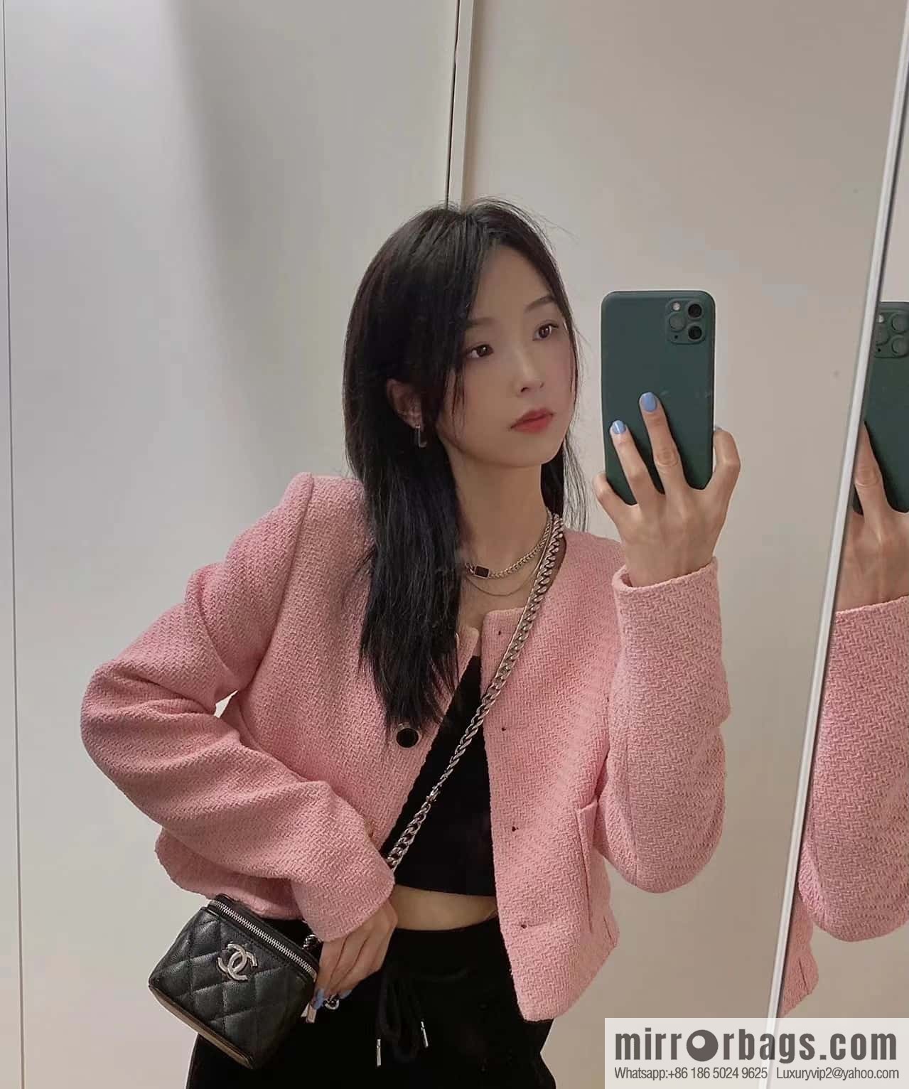 CHANEL 2022cc spring and summer series, enamel buckle lychee leather mouth red envelope AP2718