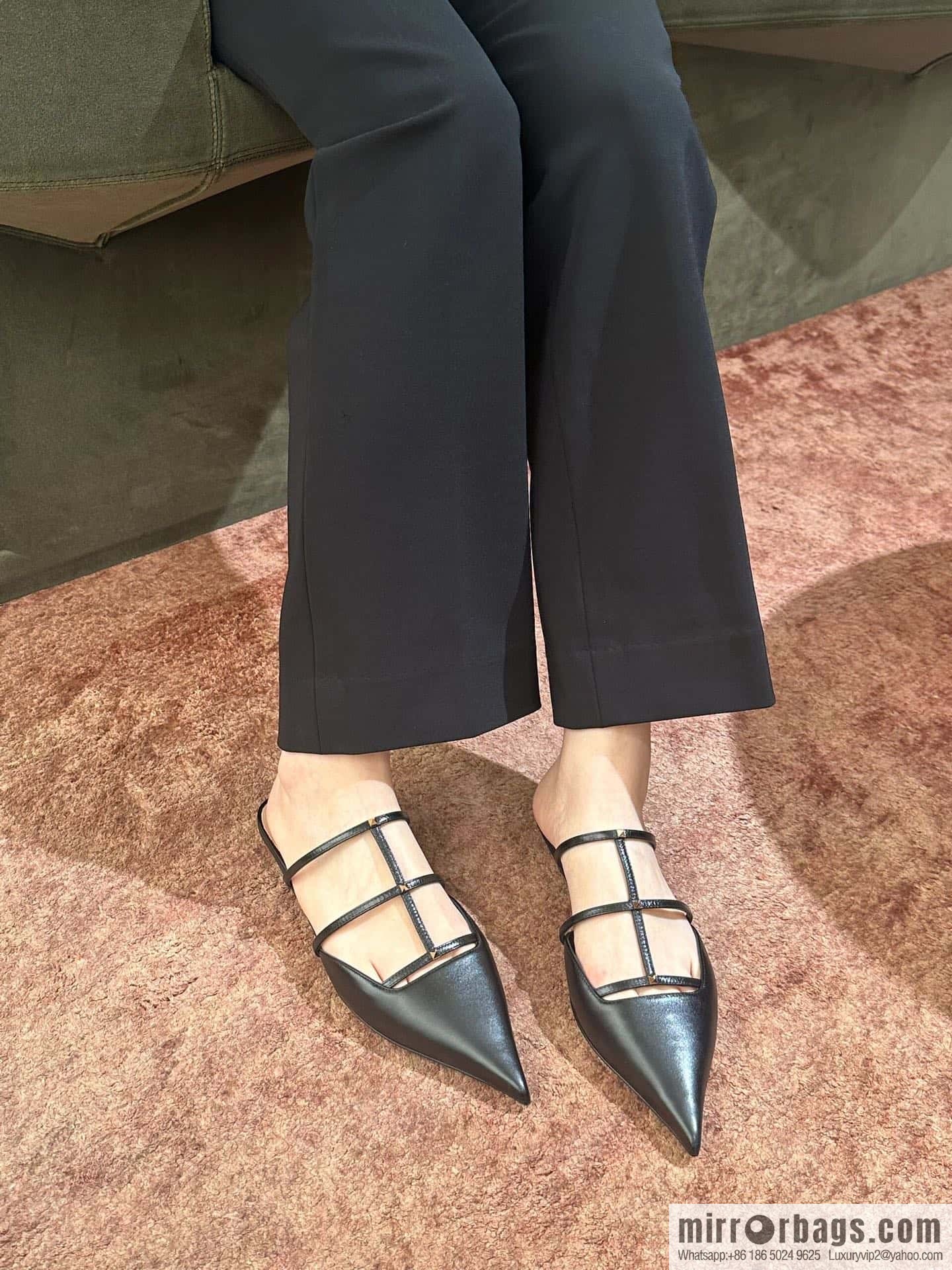 𝐕𝐚𝐥𝐞𝐧𝐭𝐢𝐧𝐨 Warren Newest pointy straps, kitten heels, muller sandals, slippers