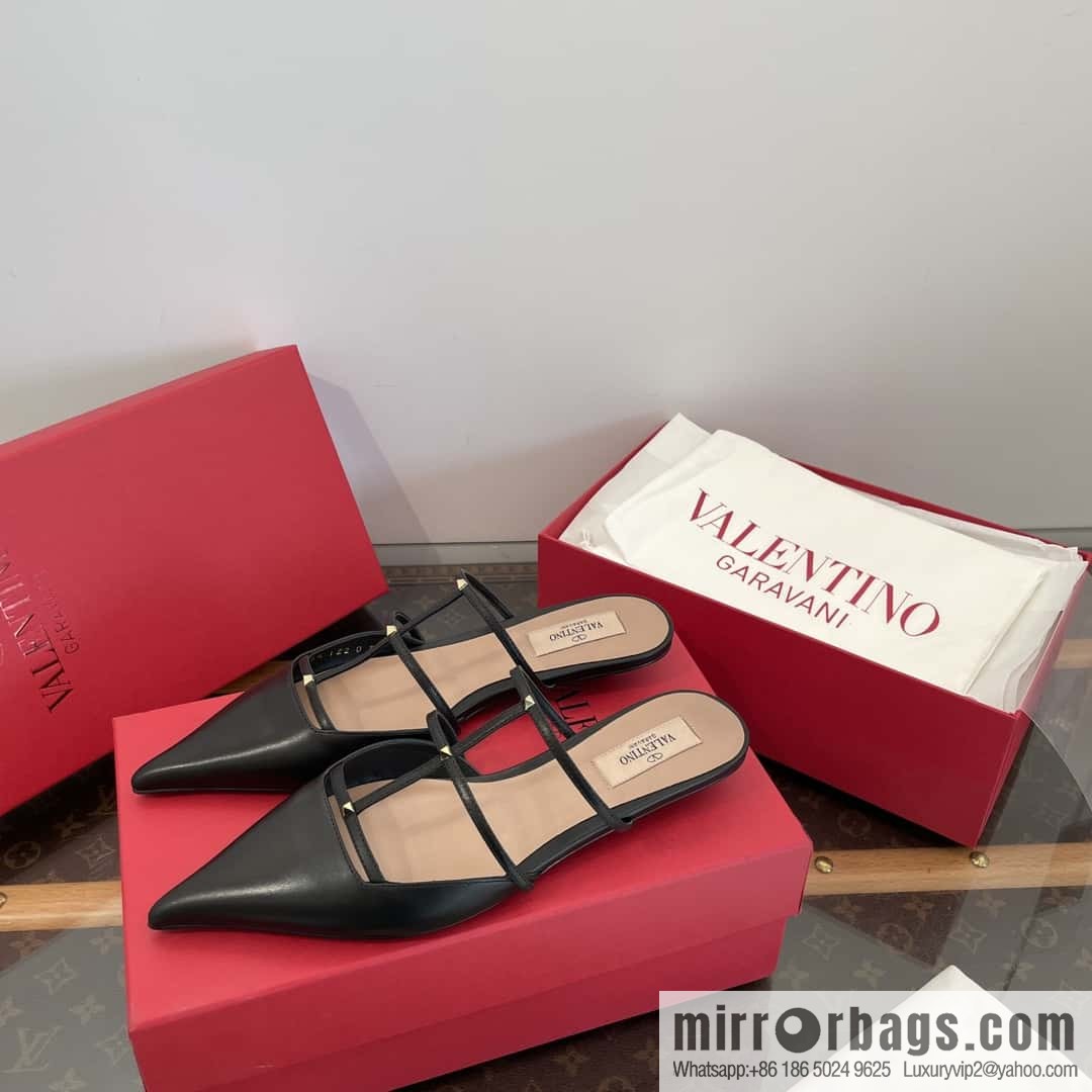 𝐕𝐚𝐥𝐞𝐧𝐭𝐢𝐧𝐨 Warren Newest pointy straps, kitten heels, muller sandals, slippers