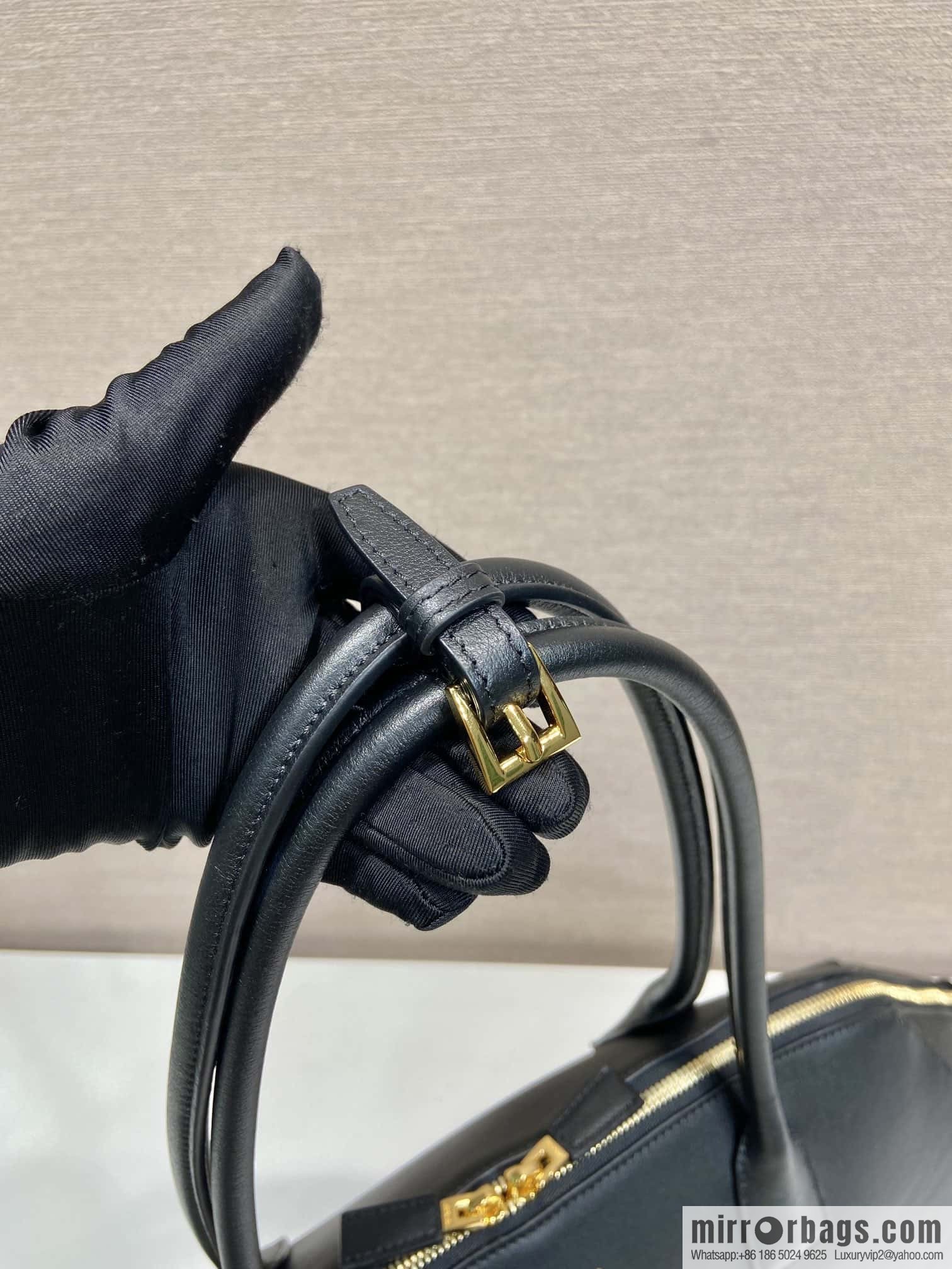 PRADA 🎉 new 🎉 1BG506 black
